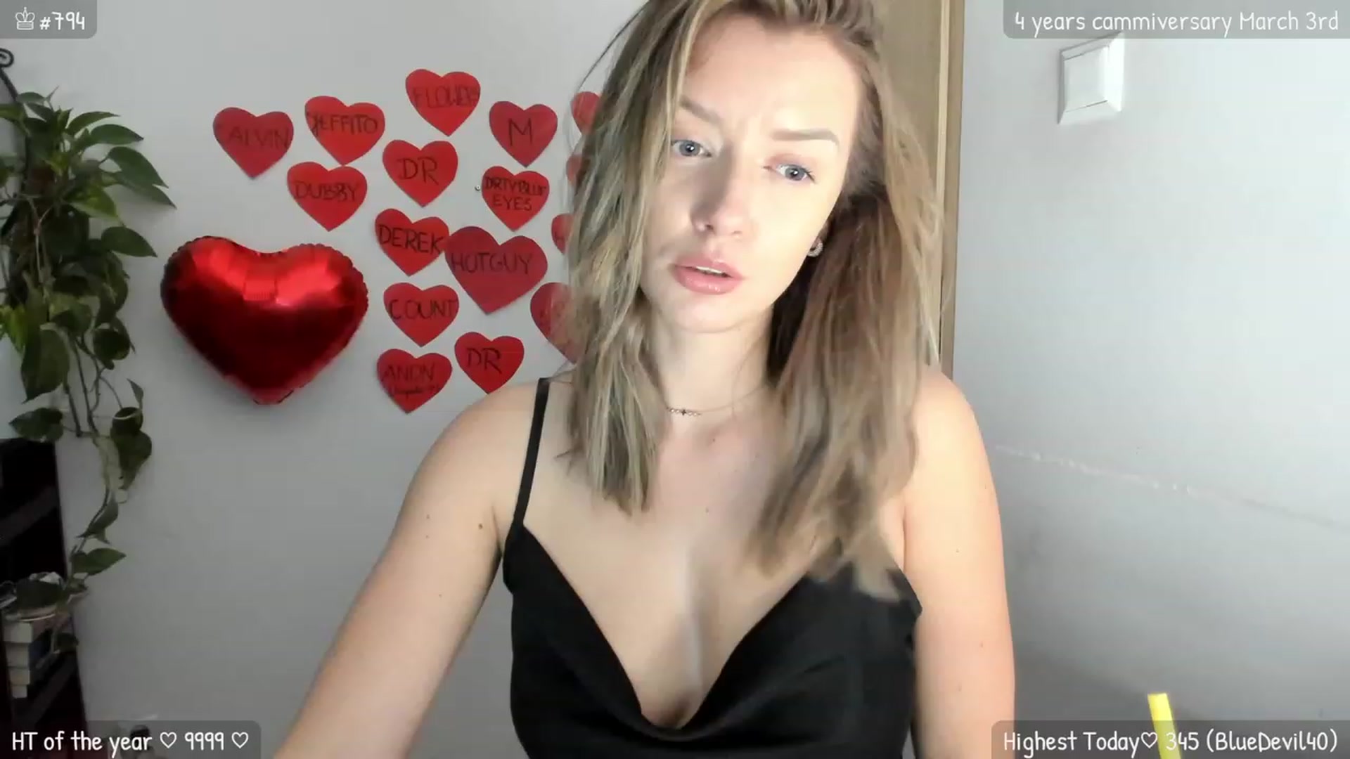 Gallery image thumbnail from MirBee's myfreecams stream on, 03/01/2024, 24:02 image 3 of 20
