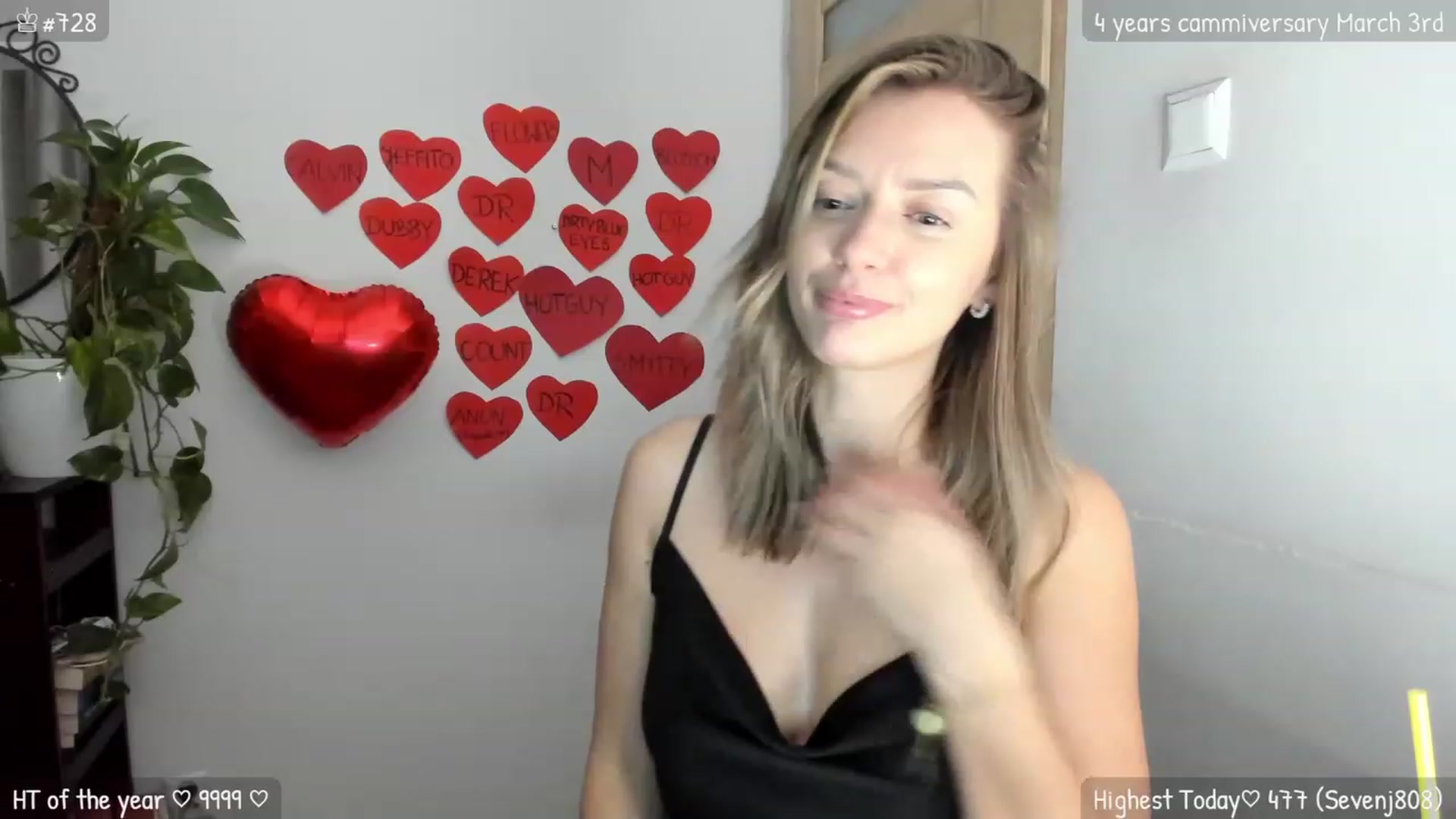 Gallery image thumbnail from MirBee's myfreecams stream on, 03/01/2024, 02:11 image 7 of 20