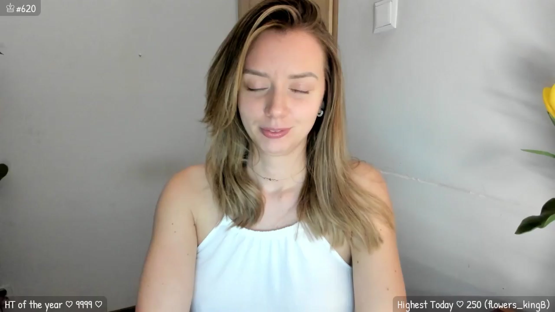 Gallery image thumbnail from MirBee's myfreecams stream on, 04/14/2024, 24:55 image 6 of 20