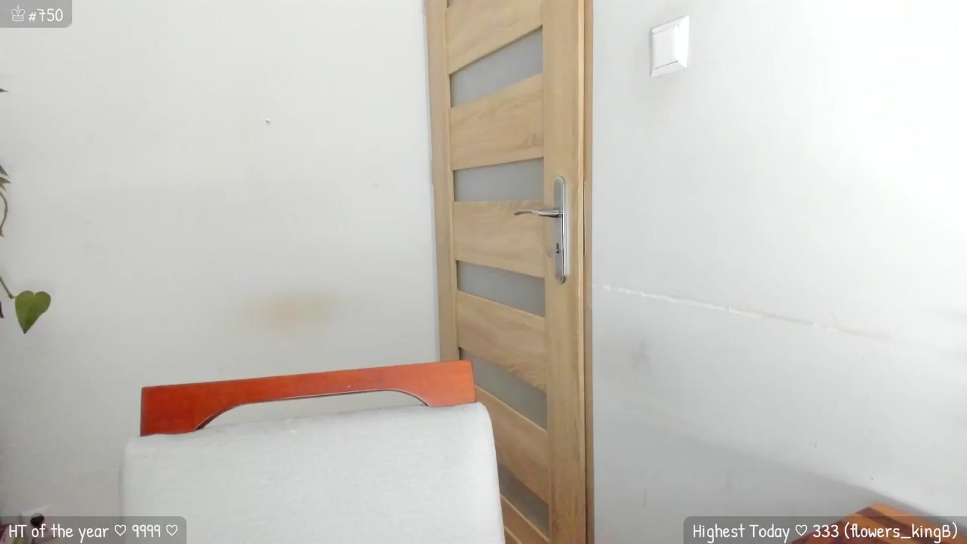Gallery image thumbnail from MirBee's myfreecams stream on, 04/23/2024, 01:13 image 15 of 20