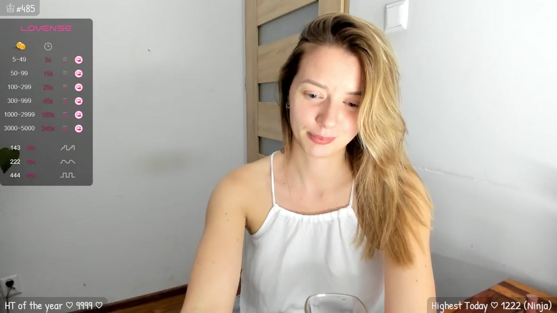 Gallery image thumbnail from MirBee's myfreecams stream on, 04/25/2024, 01:49 image 7 of 20