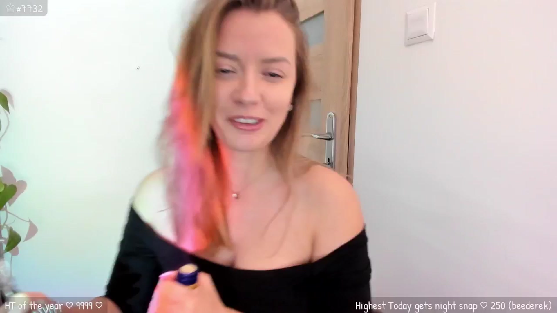 Gallery image thumbnail from MirBee's myfreecams stream on, 05/11/2024, 01:01 image 1 of 20