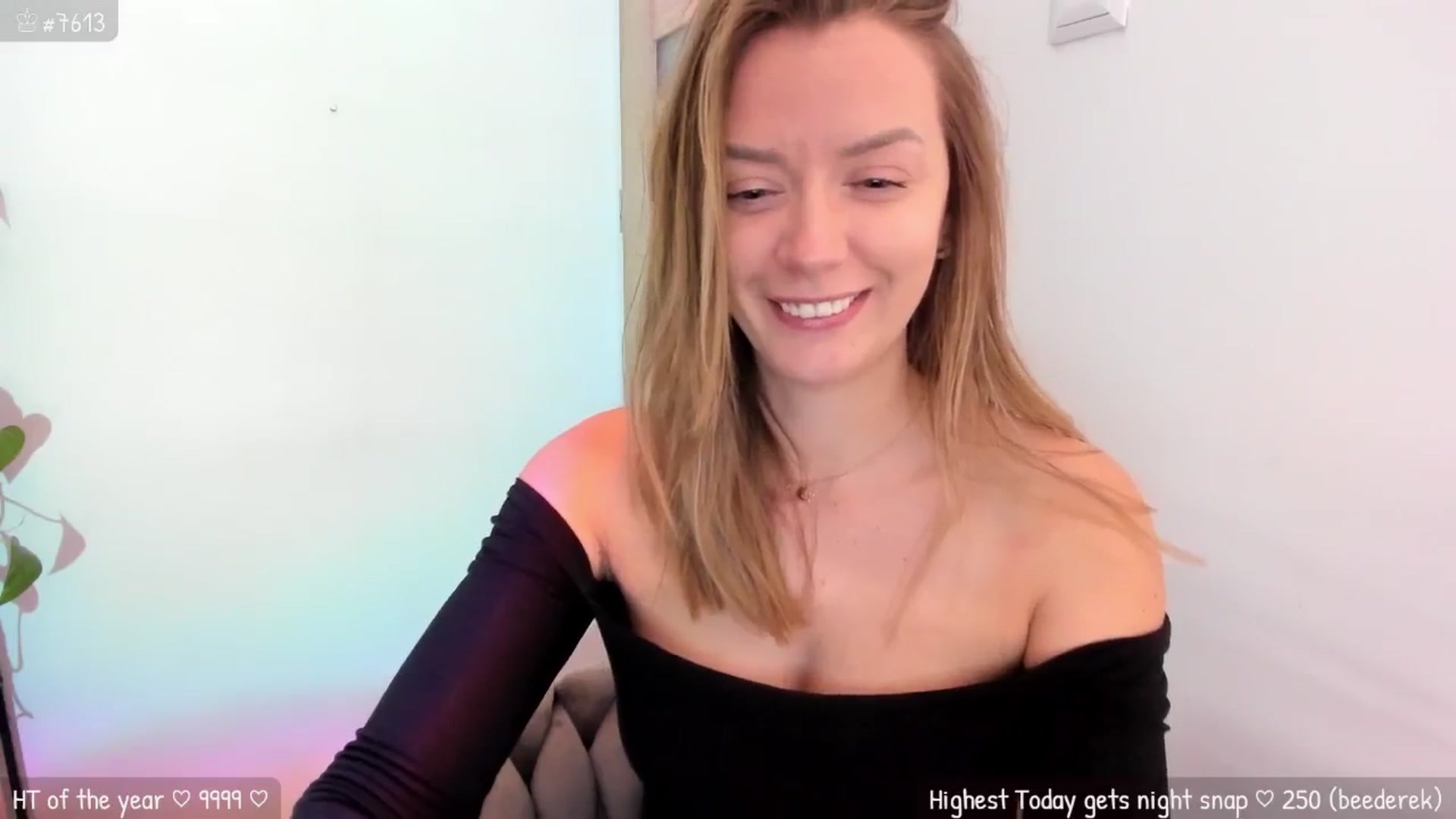 Gallery image thumbnail from MirBee's myfreecams stream on, 05/11/2024, 01:01 image 2 of 20