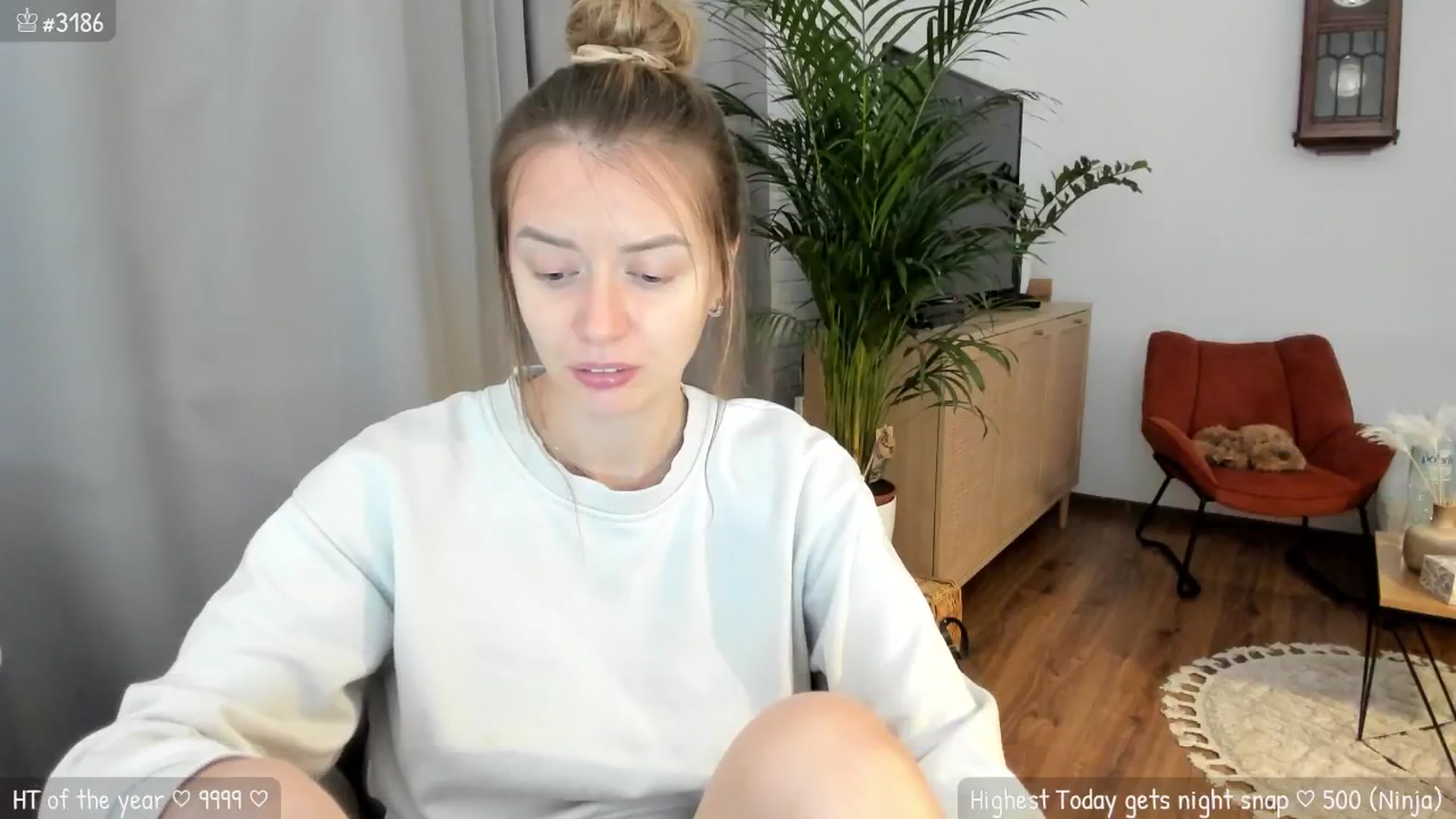 Gallery image thumbnail from MirBee's myfreecams stream on, 05/15/2024, 24:42 image 8 of 20