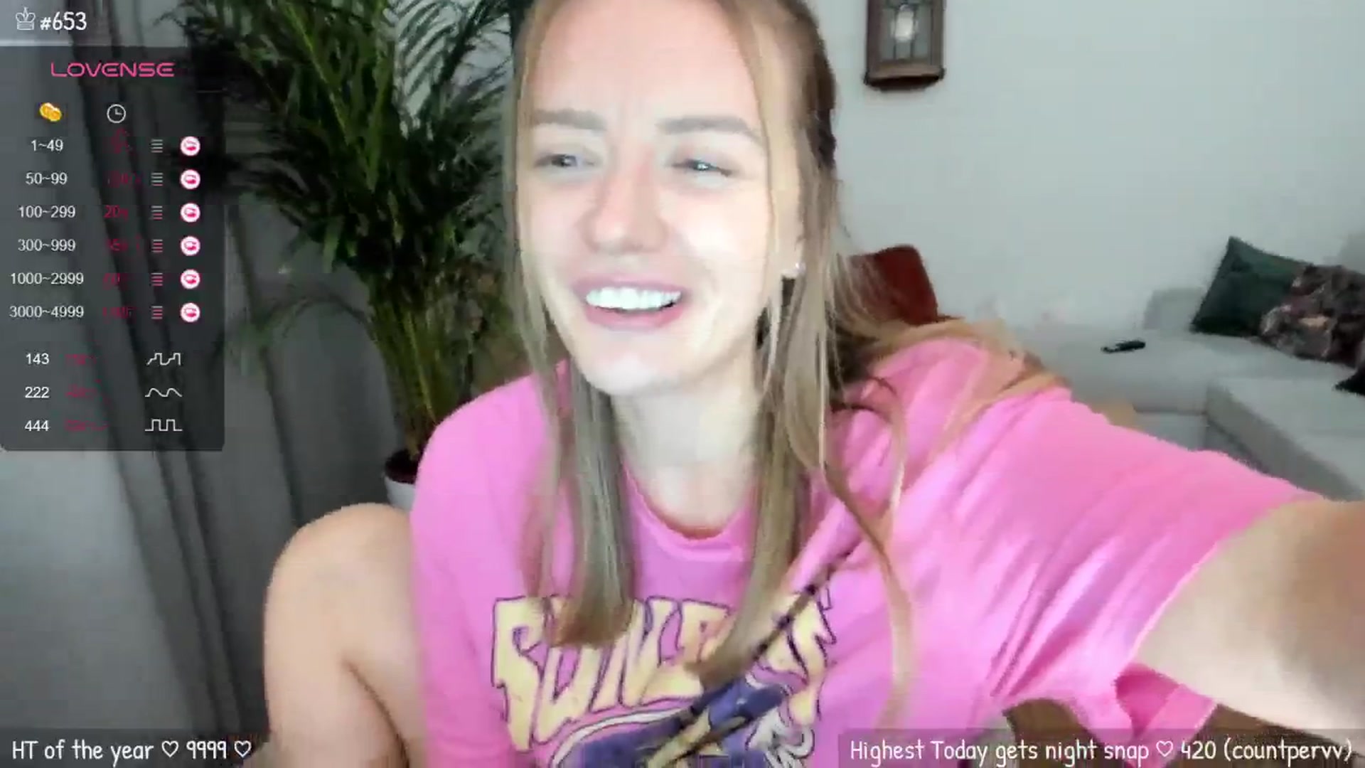 Gallery image thumbnail from MirBee's myfreecams stream on, 05/31/2024, 02:02 image 5 of 20