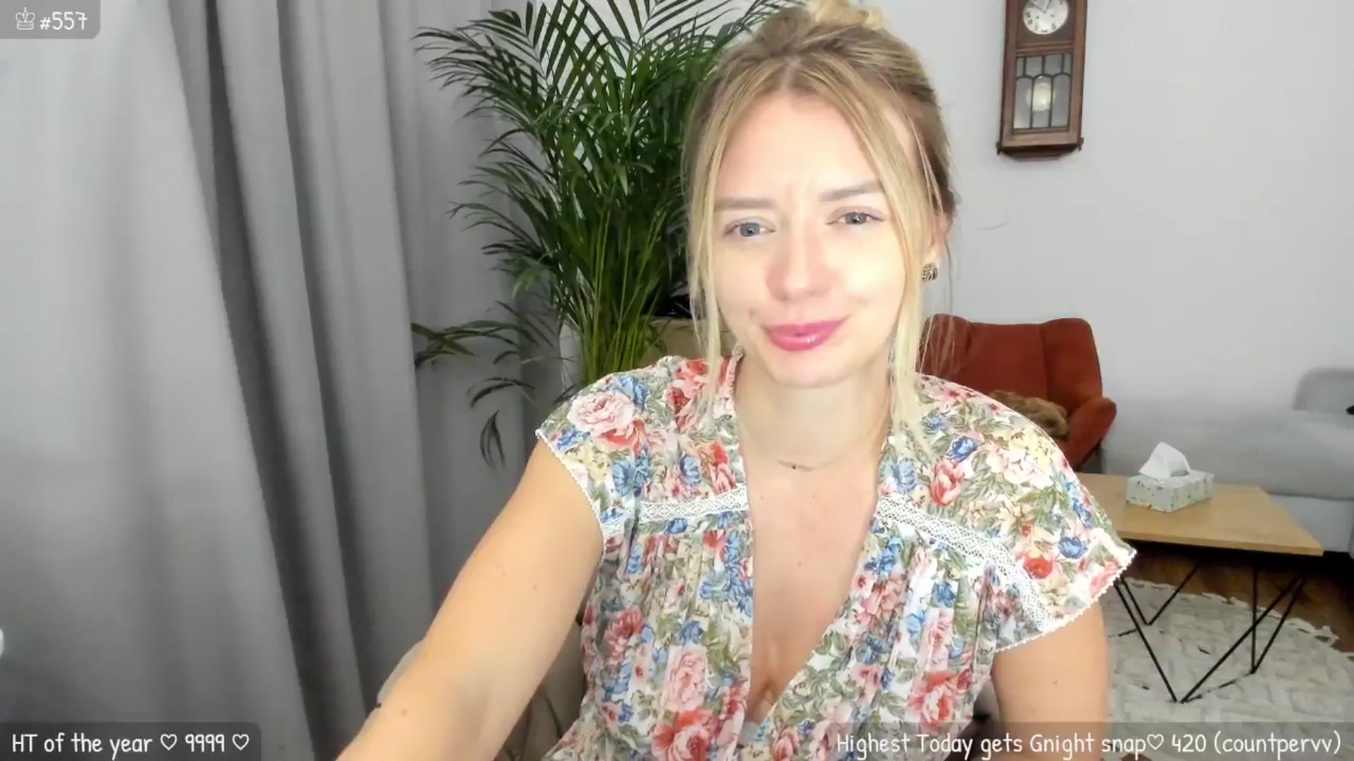 Gallery image thumbnail from MirBee's myfreecams stream on, 06/19/2024, 24:04 image 17 of 20