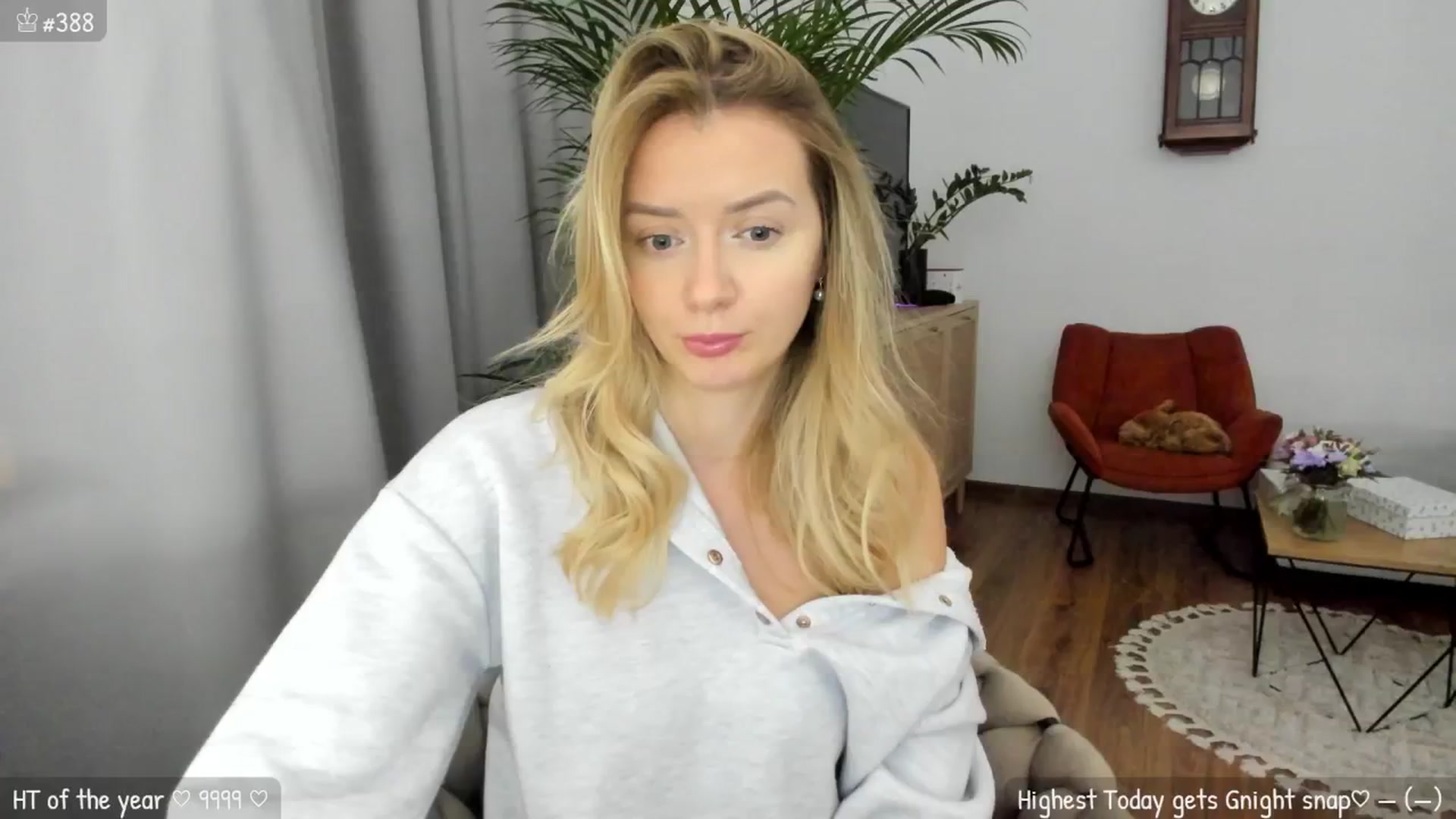 Gallery image thumbnail from MirBee's myfreecams stream on, 06/21/2024, 01:26 image 1 of 20