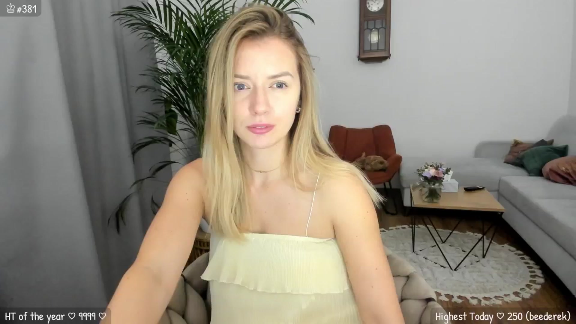 Gallery image thumbnail from MirBee's myfreecams stream on, 06/26/2024, 01:16 image 5 of 20