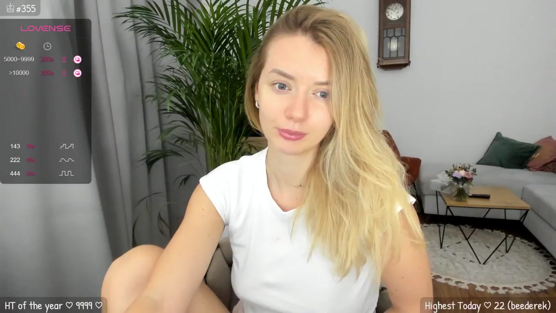 Gallery image thumbnail from MirBee's myfreecams stream on, 06/26/2024, 23:23 image 10 of 20