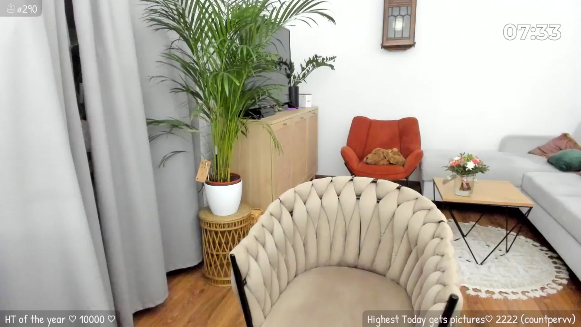 Gallery image thumbnail from MirBee's myfreecams stream on, 06/29/2024, 01:45 image 16 of 20