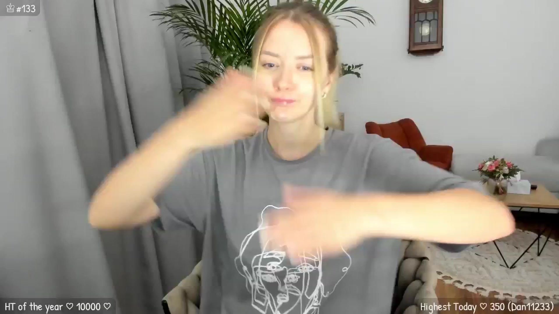 Gallery image thumbnail from MirBee's myfreecams stream on, 07/04/2024, 24:05 image 4 of 20