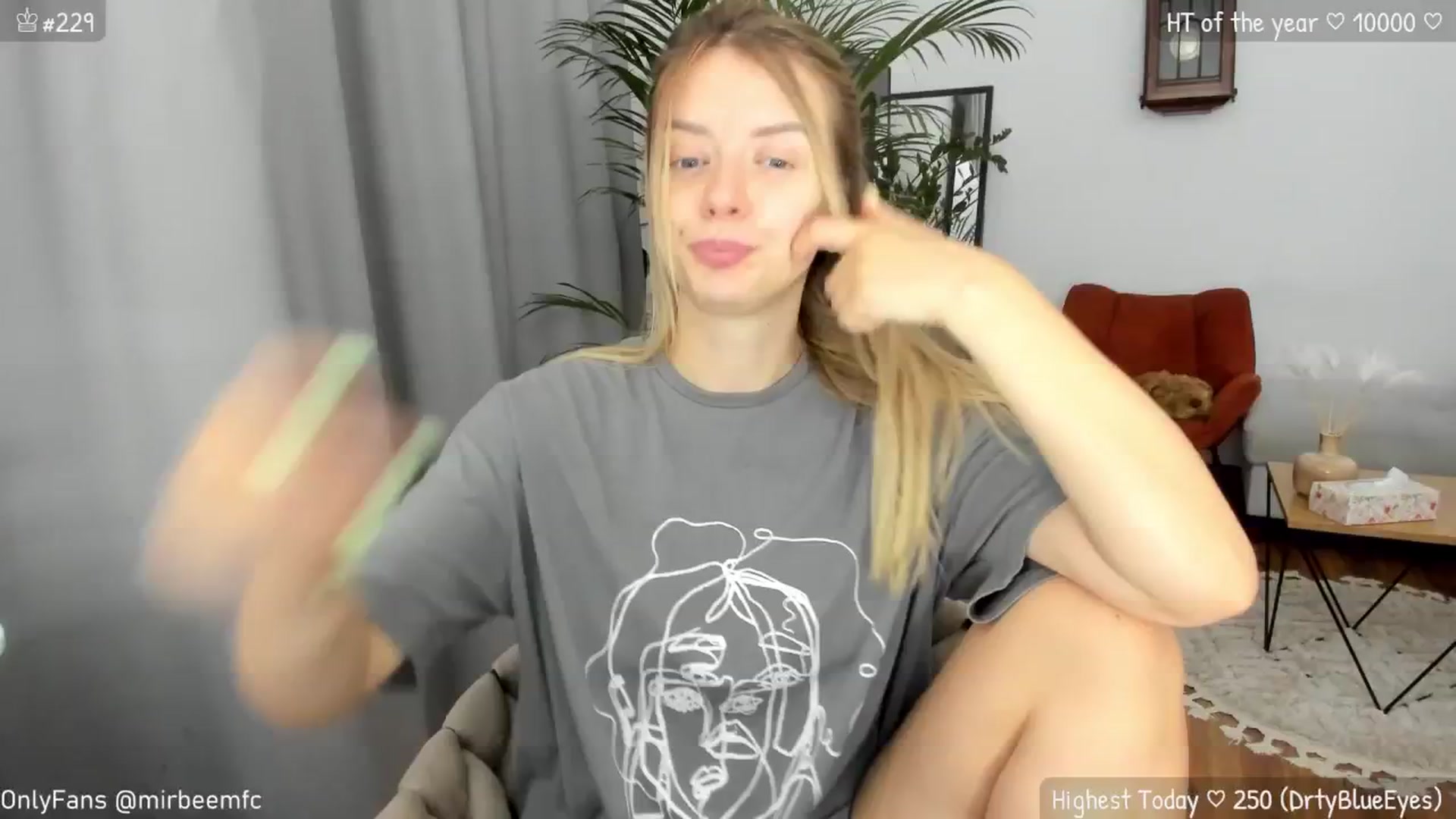 Gallery image thumbnail from MirBee's myfreecams stream on, 07/17/2024, 02:07 image 6 of 20