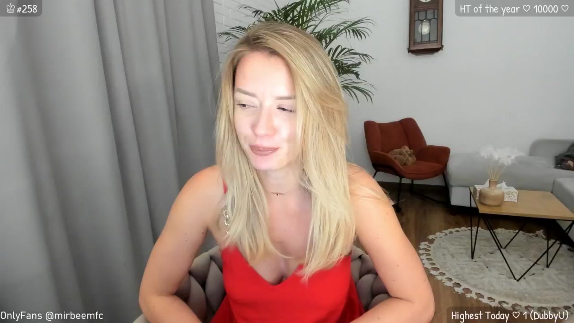 Gallery image thumbnail from MirBee's myfreecams stream on, 07/25/2024, 22:47 image 6 of 20