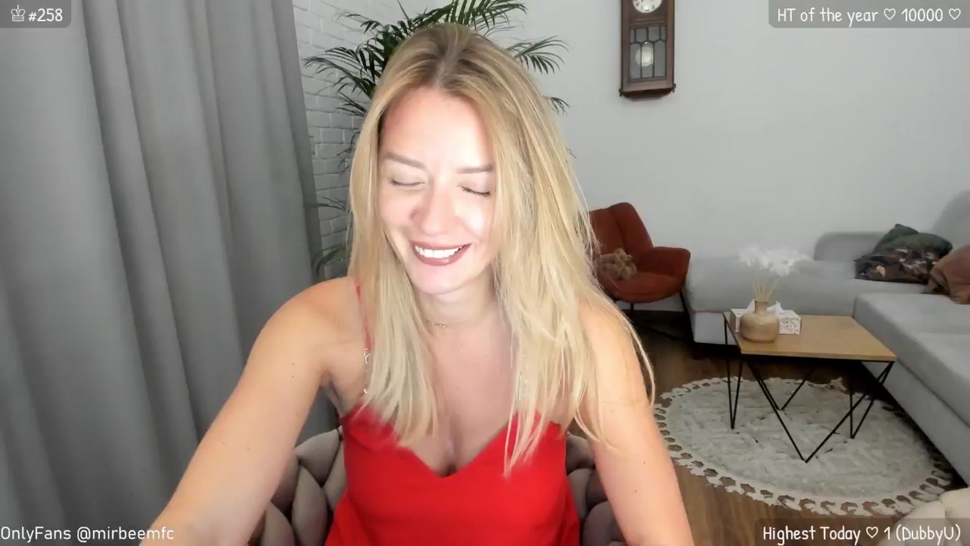 Gallery image thumbnail from MirBee's myfreecams stream on, 07/25/2024, 22:47 image 18 of 20
