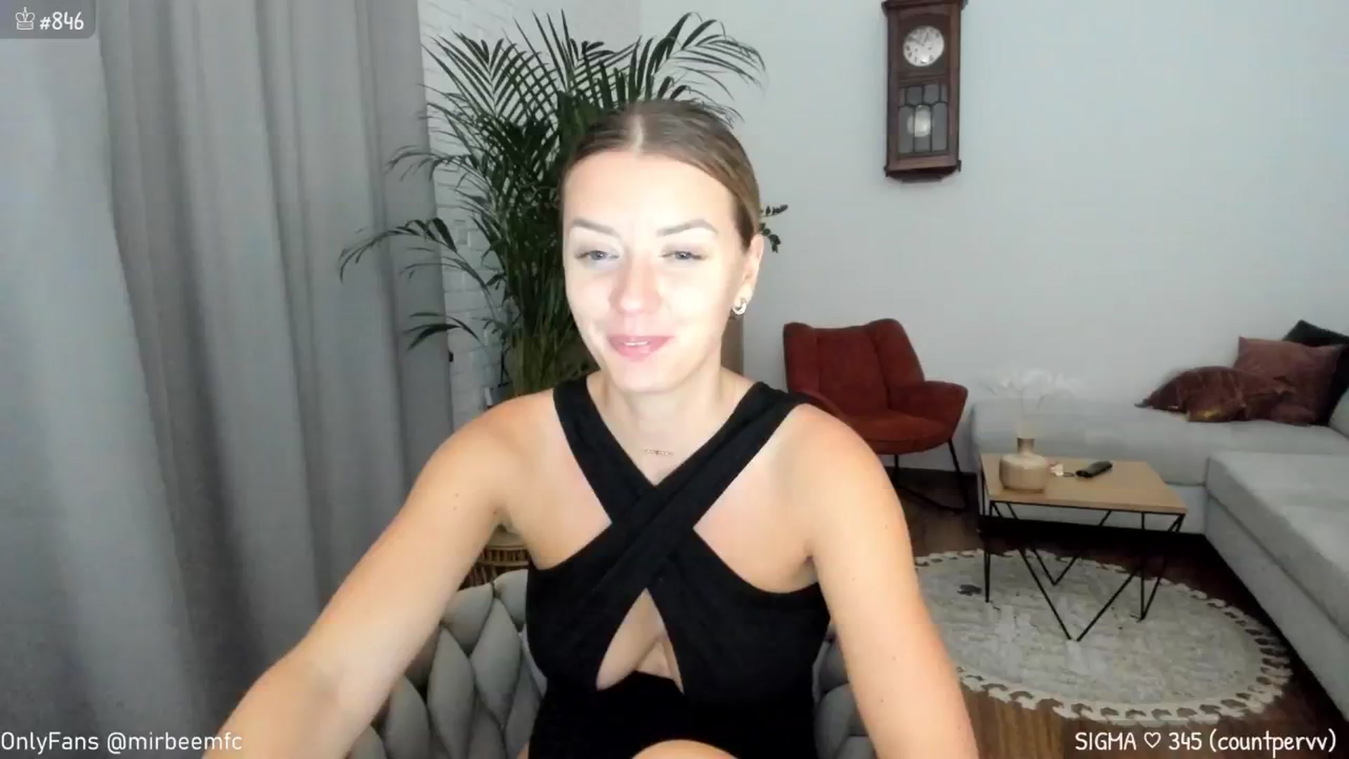 Gallery image thumbnail from MirBee's myfreecams stream on, 09/20/2024, 24:01 image 5 of 20