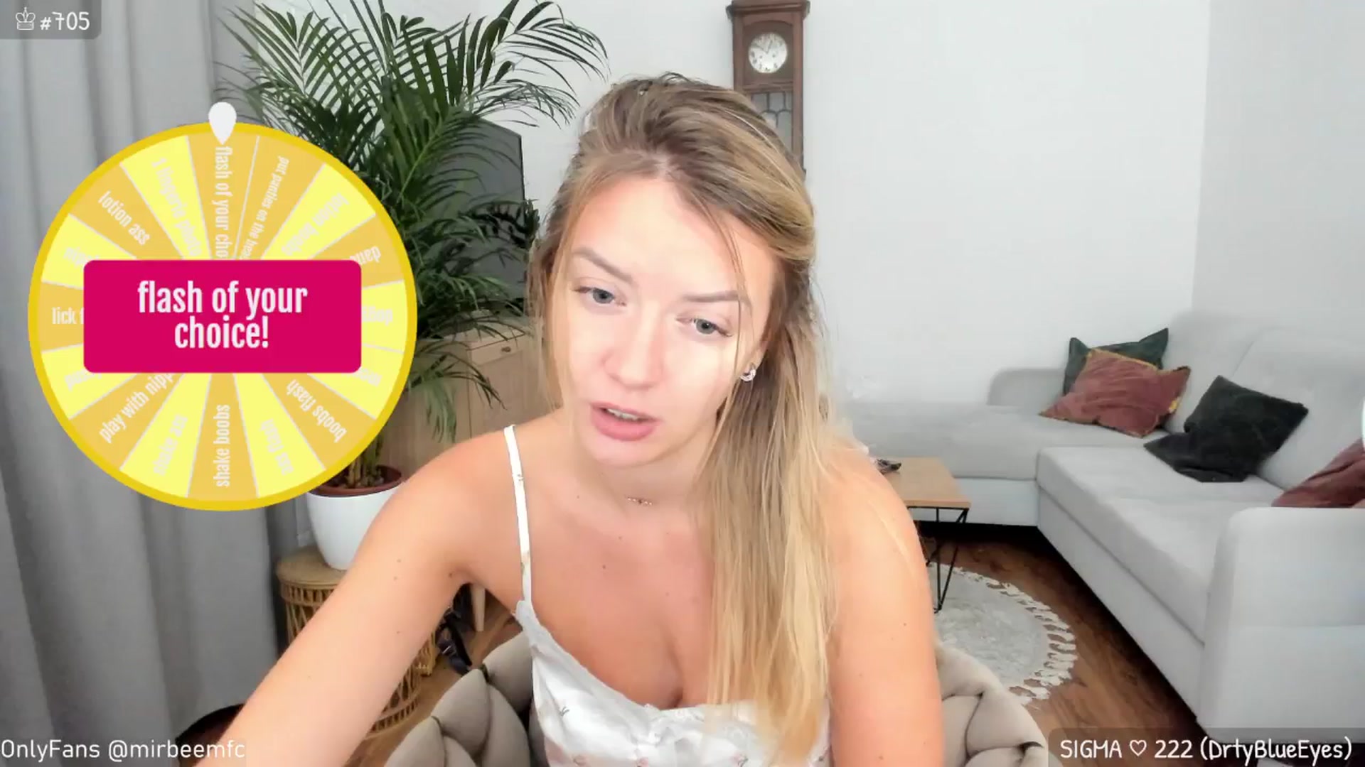 Gallery image thumbnail from MirBee's myfreecams stream on, 09/22/2024, 01:48 image 5 of 20