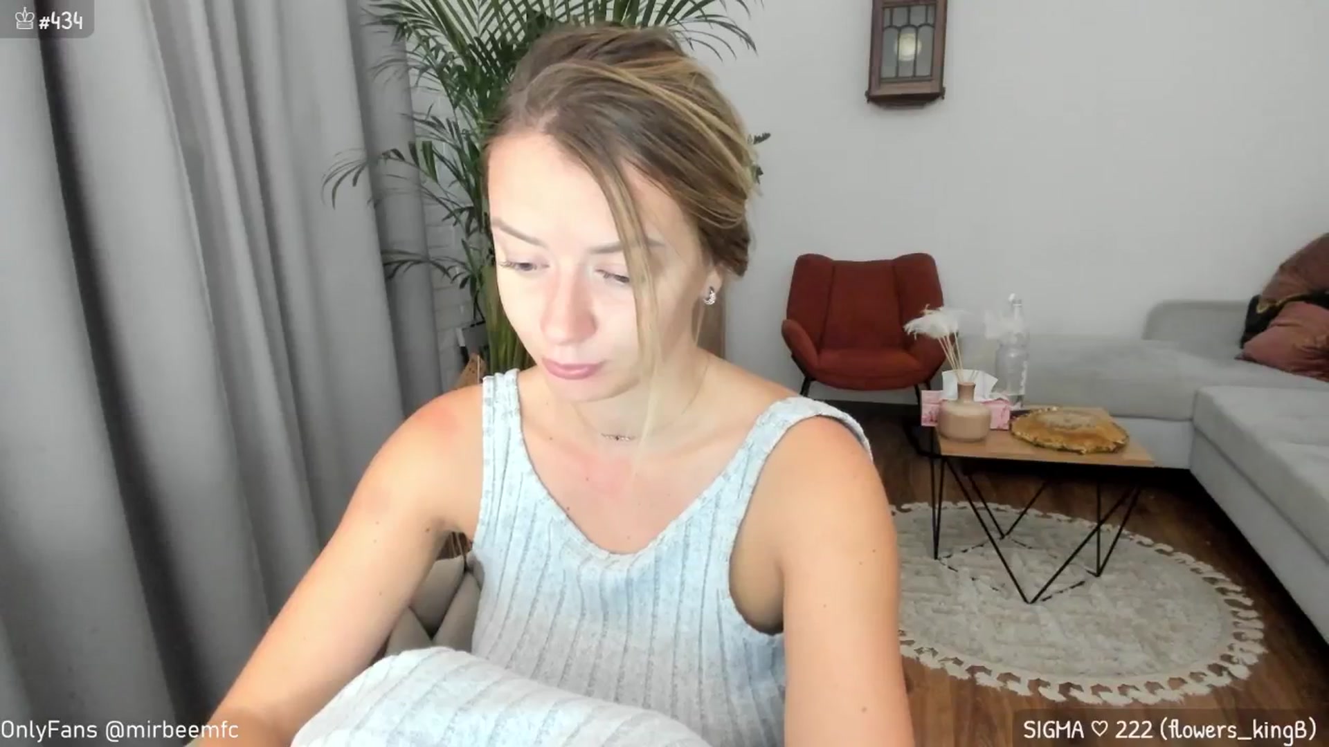 Gallery image thumbnail from MirBee's myfreecams stream on, 09/25/2024, 01:34 image 8 of 20