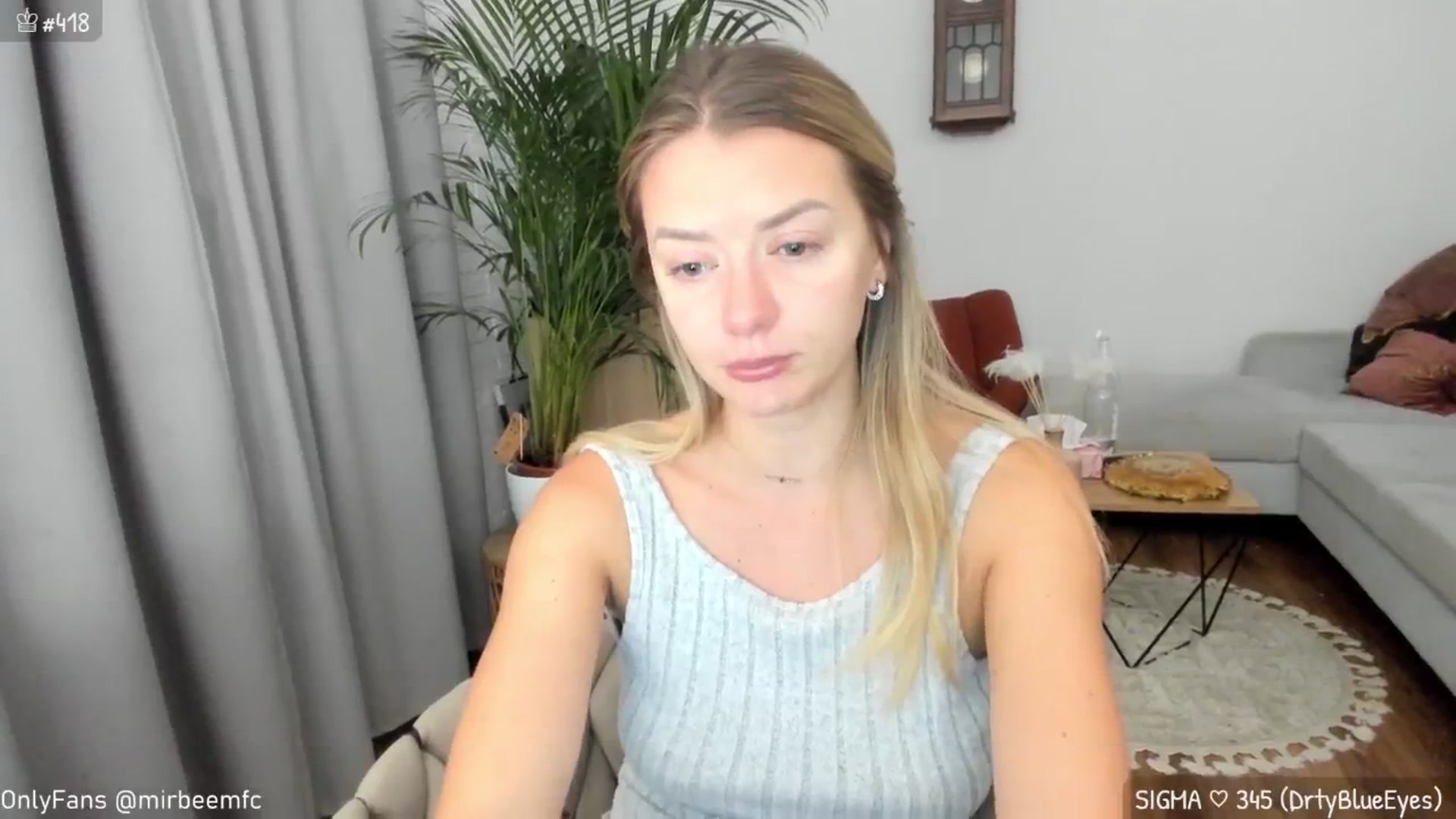 Gallery image thumbnail from MirBee's myfreecams stream on, 09/25/2024, 01:34 image 17 of 20