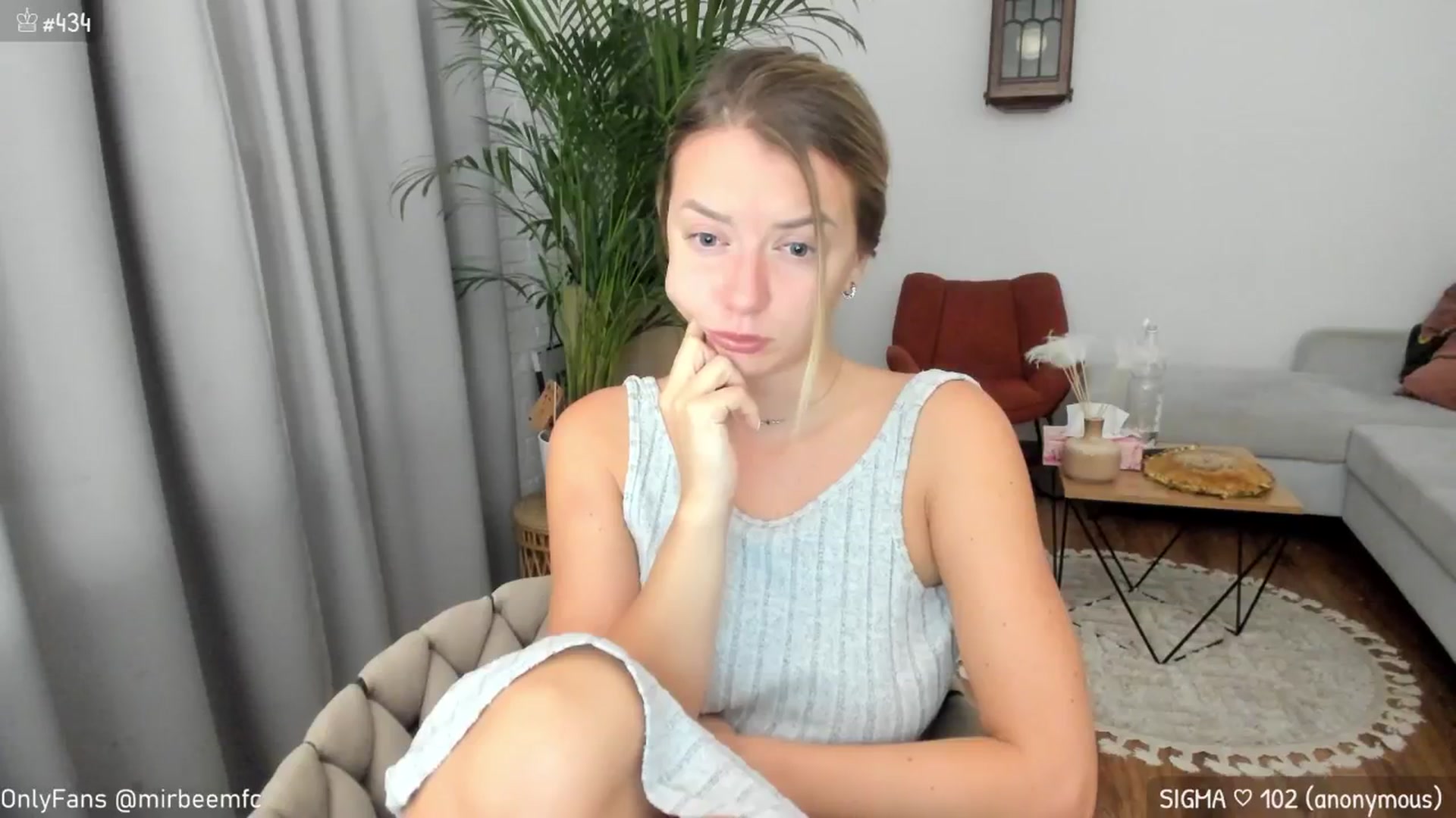 Gallery image thumbnail from MirBee's myfreecams stream on, 09/25/2024, 01:34 image 5 of 20