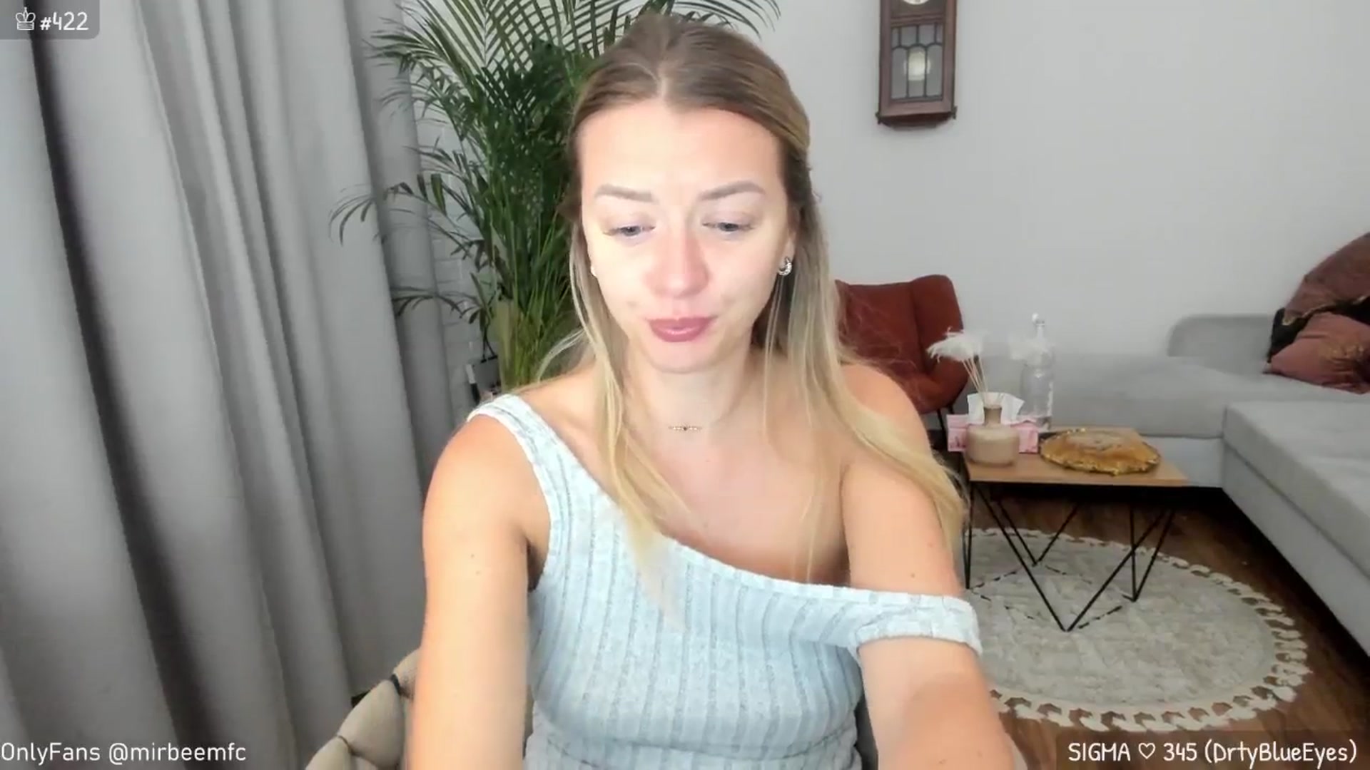 Gallery image thumbnail from MirBee's myfreecams stream on, 09/25/2024, 01:34 image 14 of 20