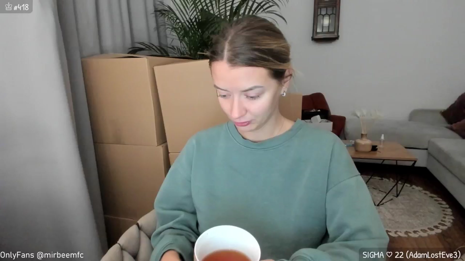Gallery image thumbnail from MirBee's myfreecams stream on, 10/01/2024, 24:02 image 2 of 20