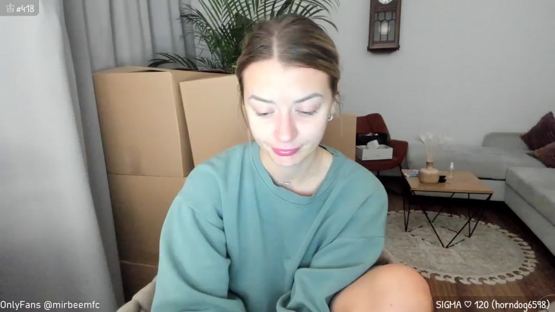 Gallery image thumbnail from MirBee's myfreecams stream on, 10/01/2024, 24:02 image 5 of 20