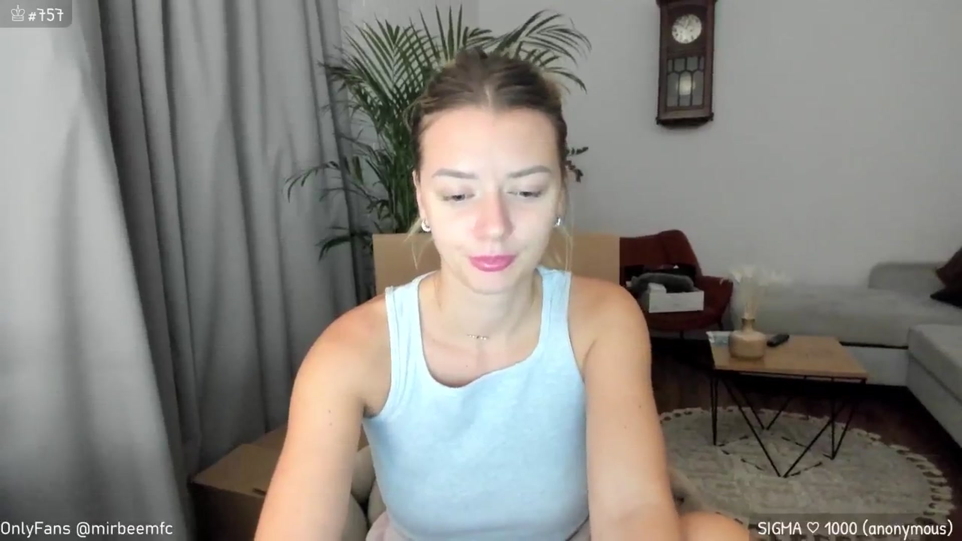 Gallery image thumbnail from MirBee's myfreecams stream on, 10/02/2024, 24:07 image 14 of 20