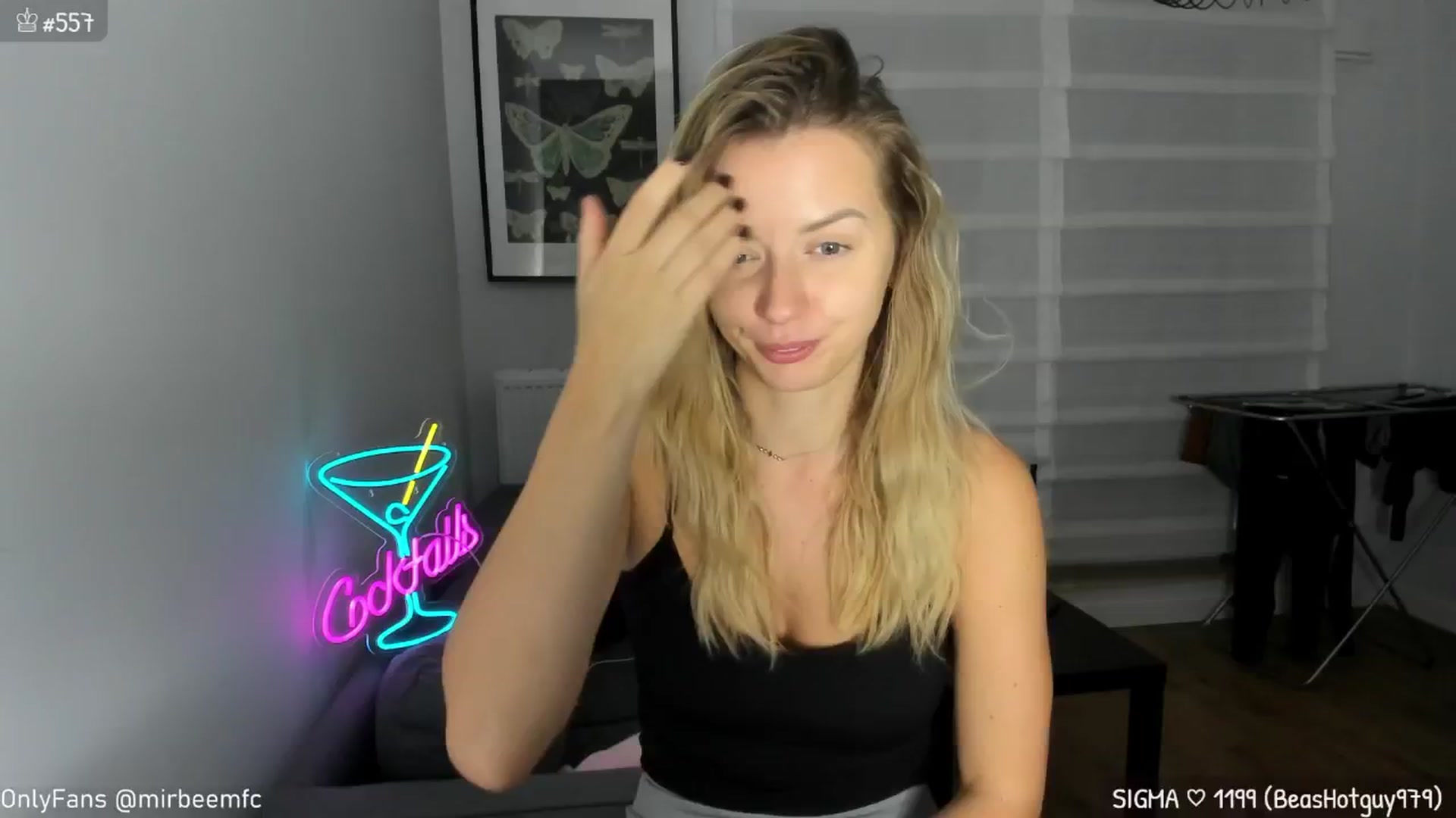 Gallery image thumbnail from MirBee's myfreecams stream on, 10/15/2024, 23:22 image 4 of 20