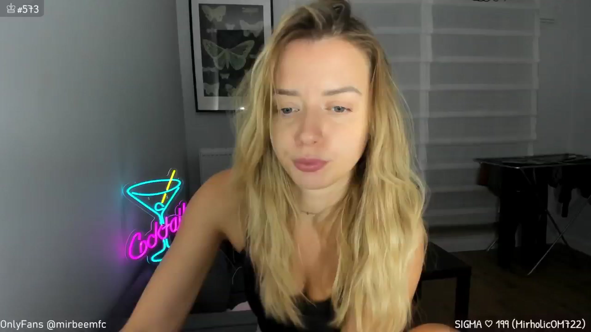 Gallery image thumbnail from MirBee's myfreecams stream on, 10/15/2024, 23:22 image 3 of 20