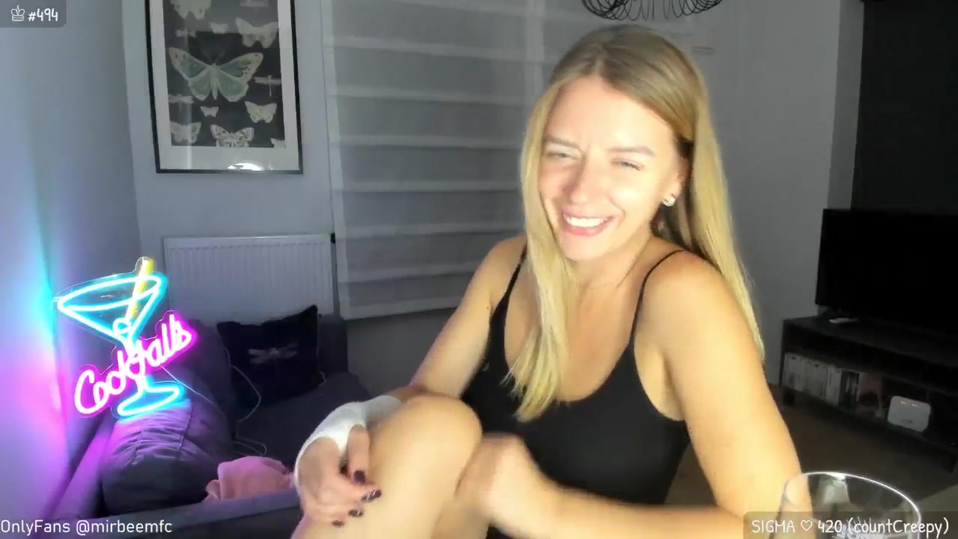 Gallery image thumbnail from MirBee's myfreecams stream on, 10/17/2024, 01:38 image 12 of 20