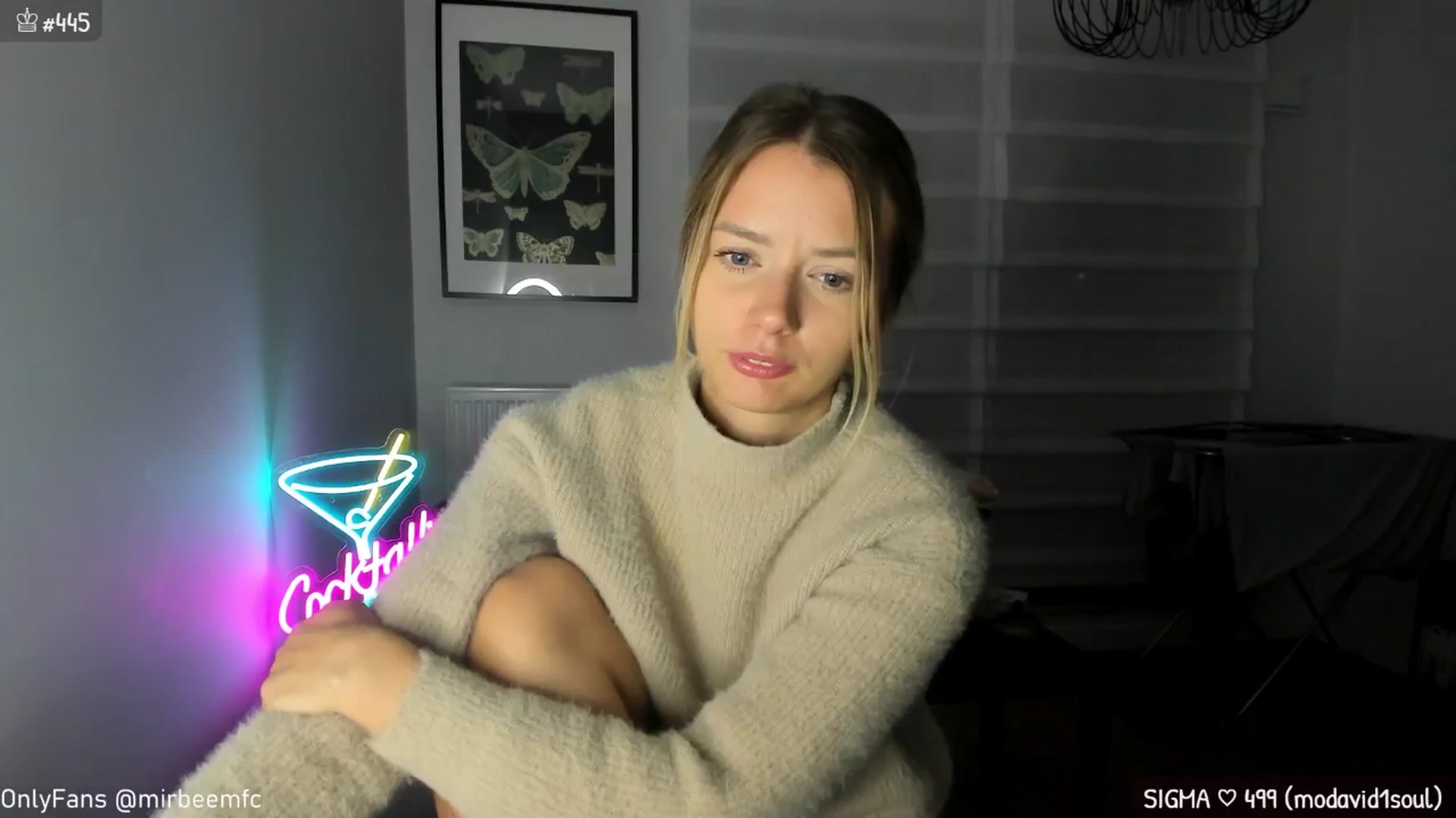 Gallery image thumbnail from MirBee's myfreecams stream on, 10/21/2024, 24:45 image 10 of 20