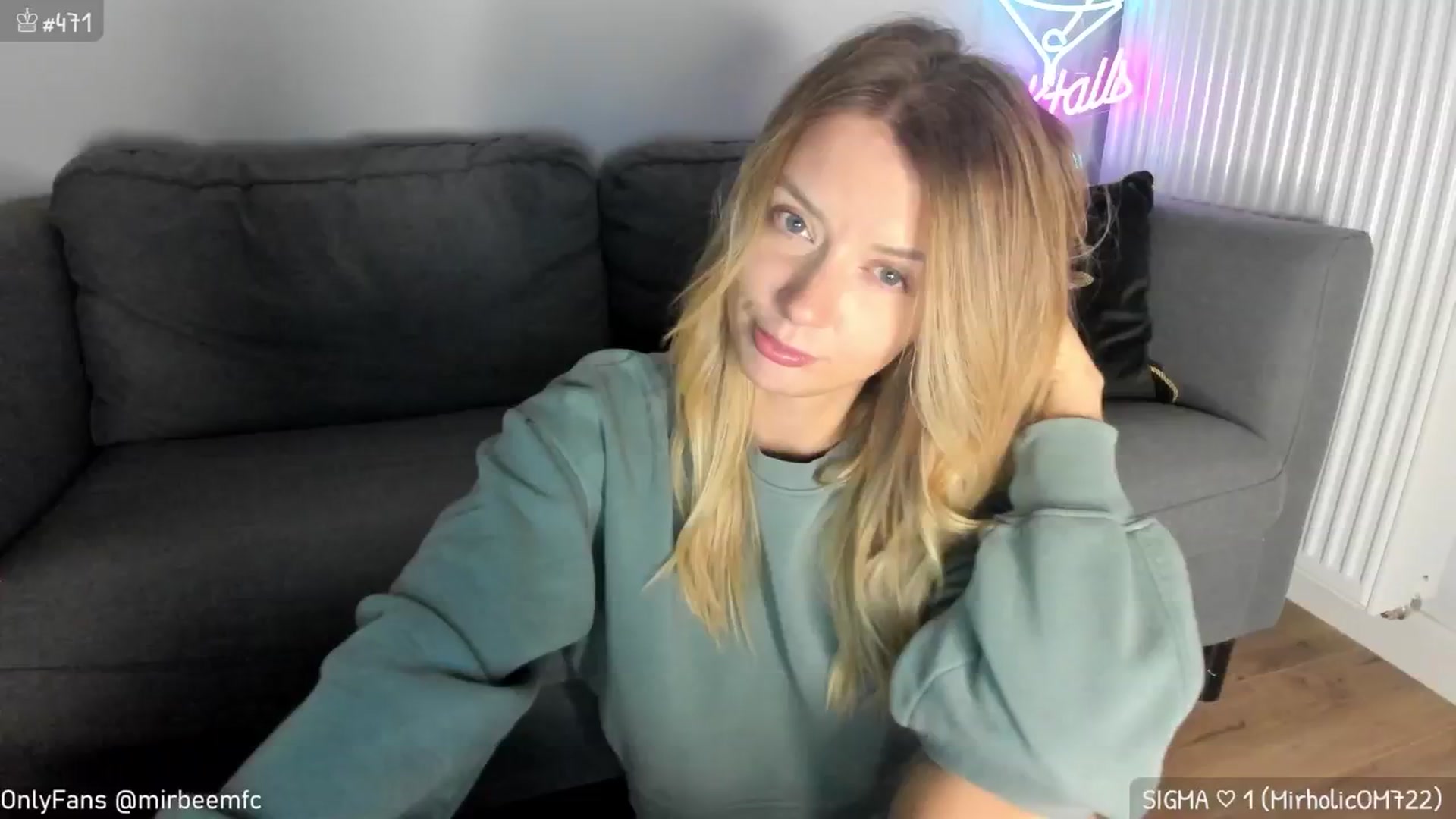 Gallery image thumbnail from MirBee's myfreecams stream on, 10/22/2024, 19:19 image 6 of 20