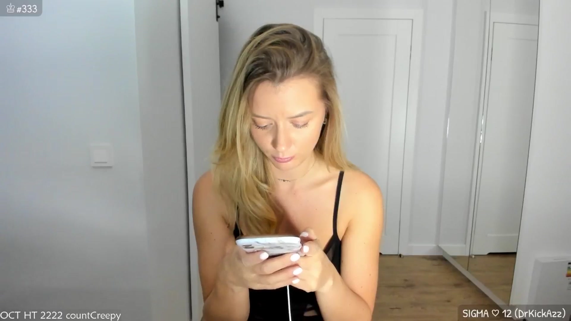 Gallery image thumbnail from MirBee's myfreecams stream on, 10/24/2024, 21:30 image 2 of 20