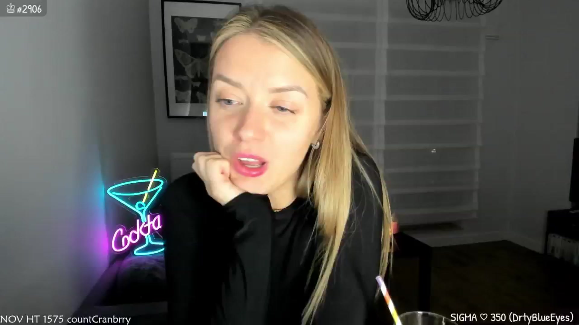 Gallery image thumbnail from MirBee's myfreecams stream on, 11/17/2024, 24:03 image 16 of 20
