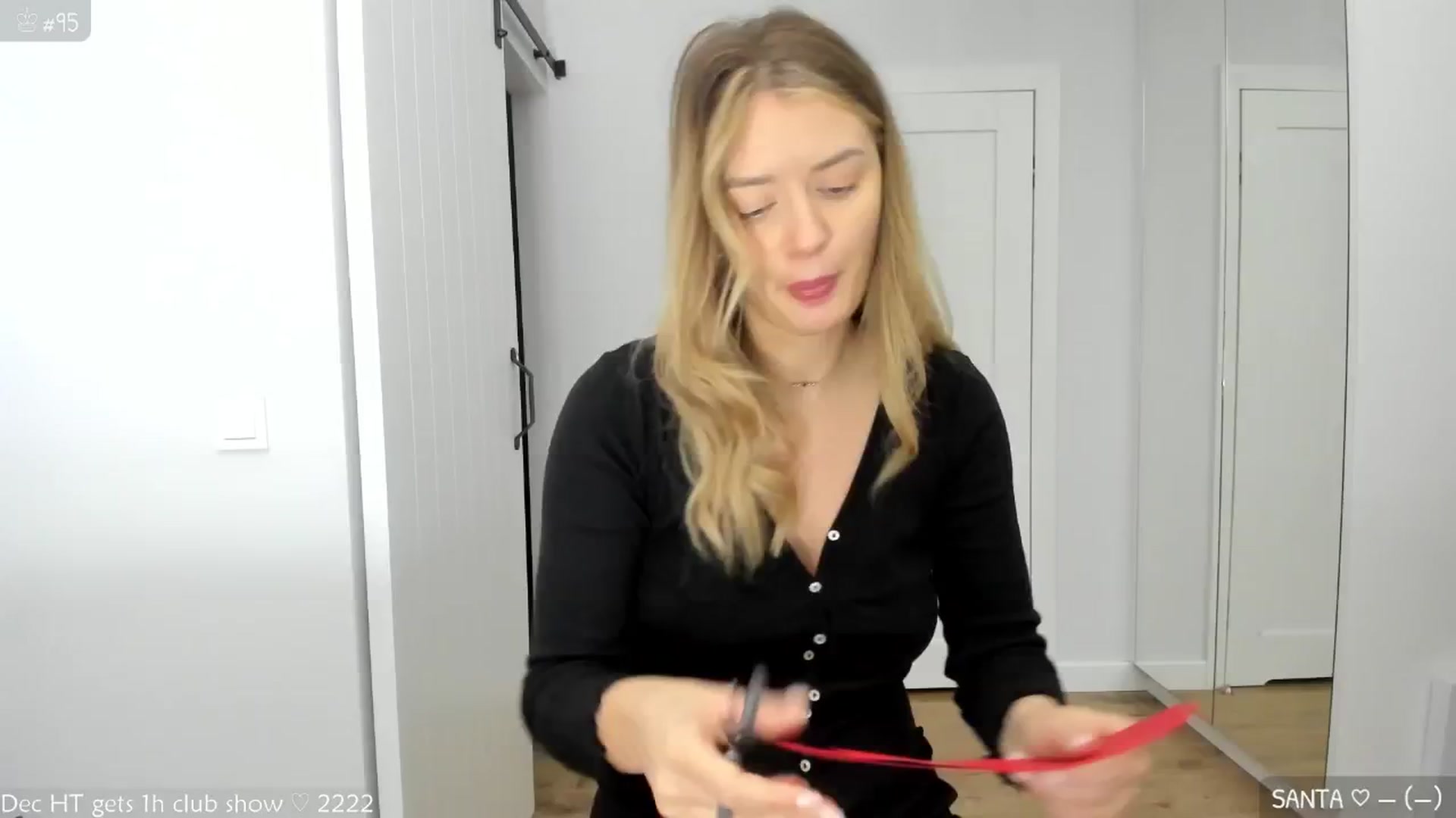 Gallery image thumbnail from MirBee's myfreecams stream on, 12/03/2024, 23:40 image 5 of 20