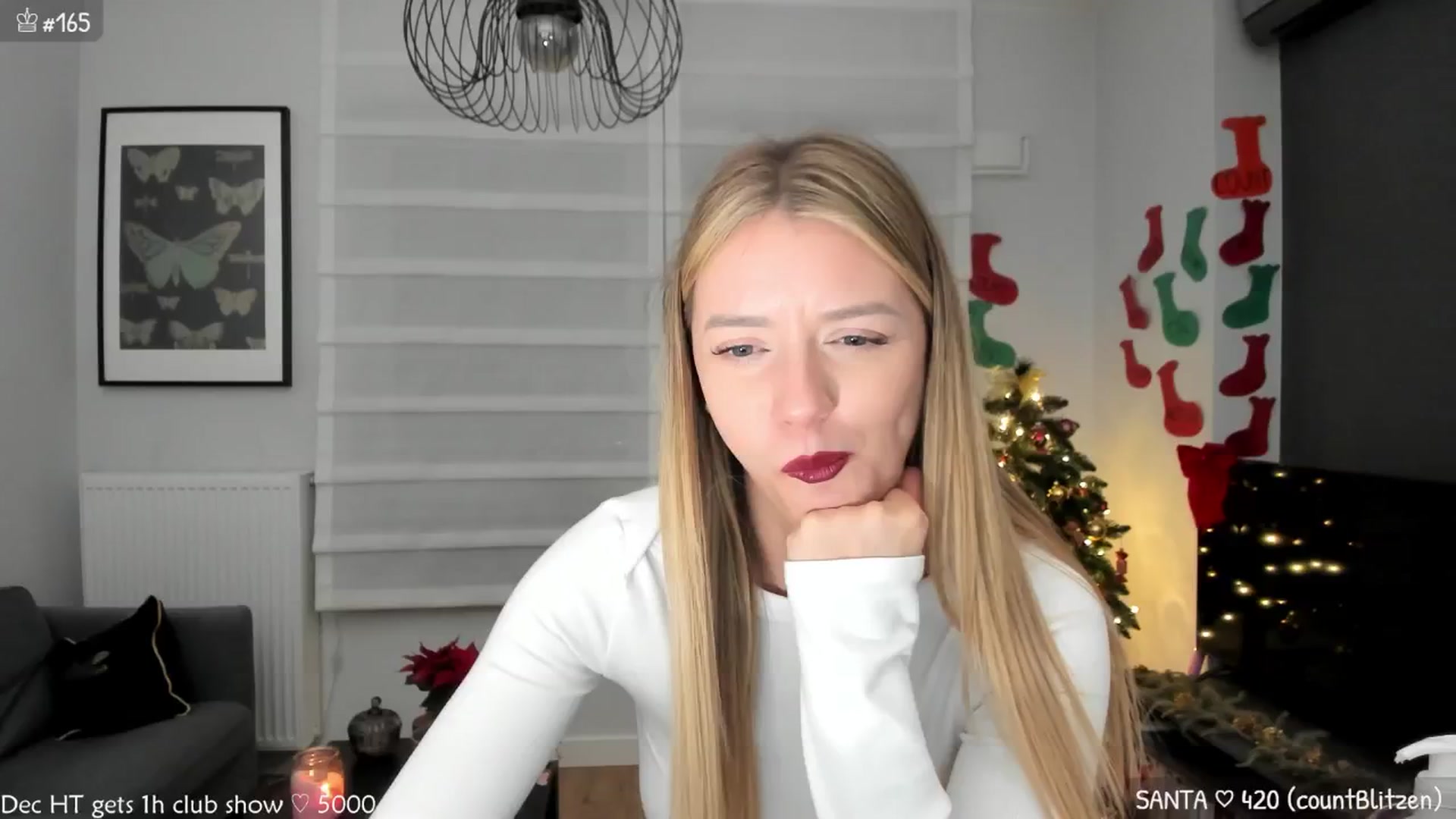 Gallery image thumbnail from MirBee's myfreecams stream on, 12/23/2024, 03:01 image 10 of 20