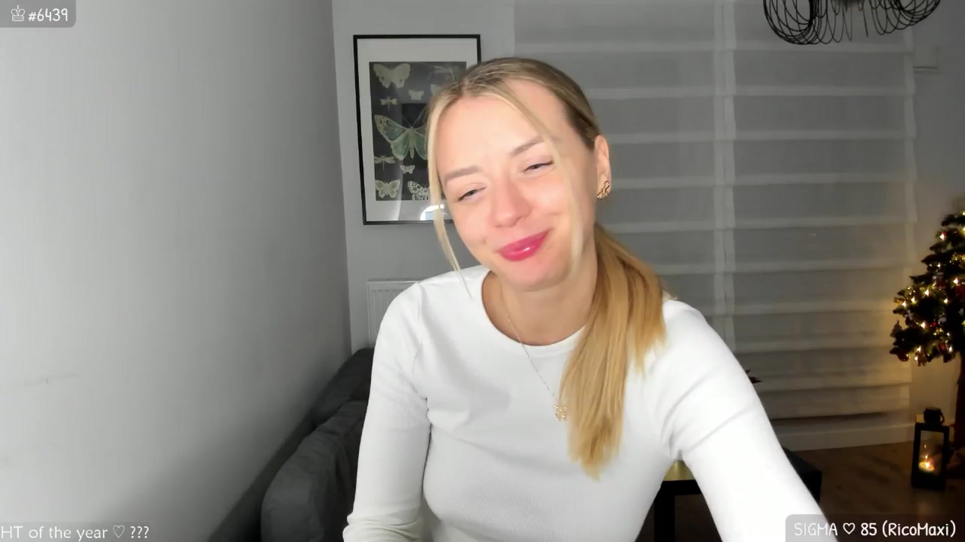Gallery image thumbnail from MirBee's myfreecams stream on, 01/08/2025, 03:14 image 3 of 20