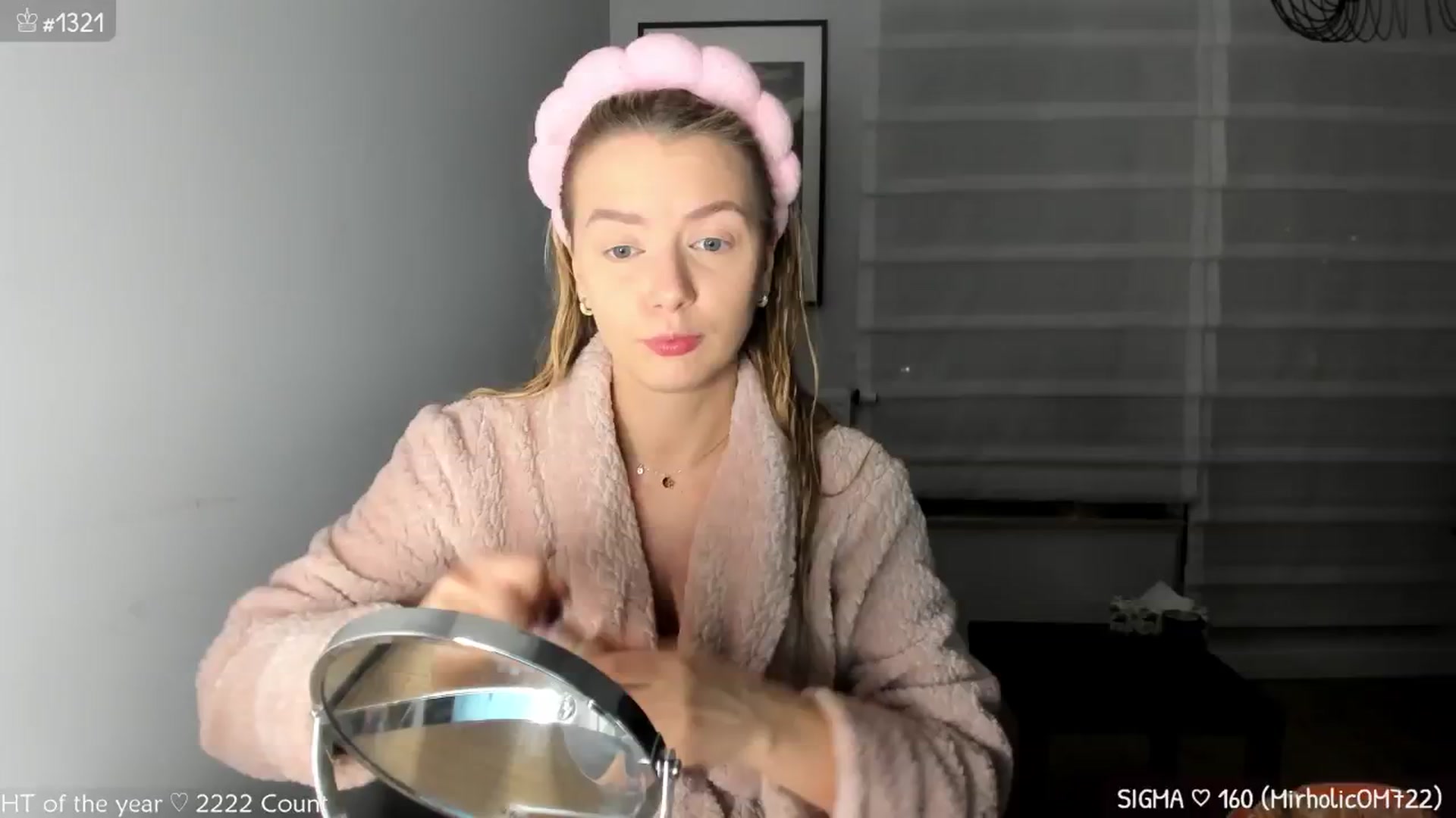 Gallery image thumbnail from MirBee's myfreecams stream on, 01/24/2025, 17:50 image 5 of 20