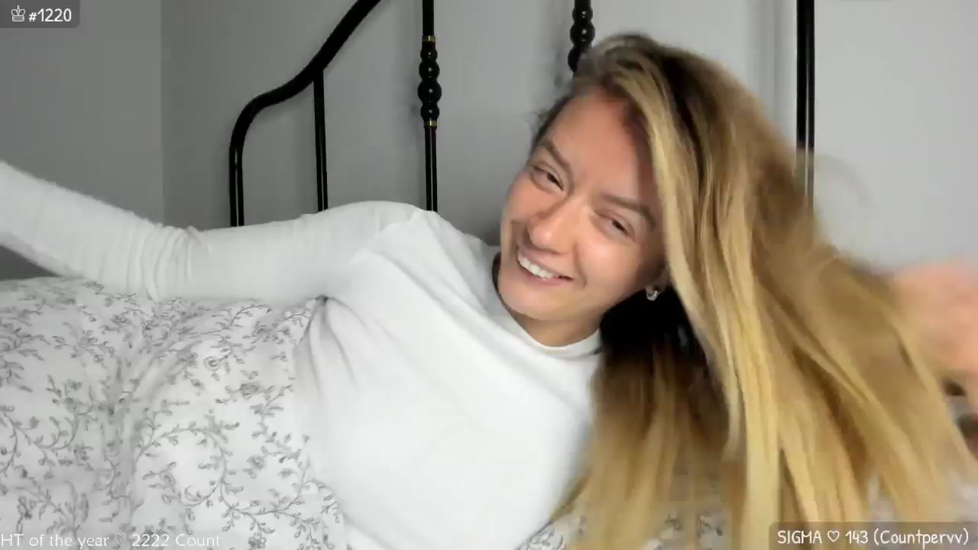Gallery image thumbnail from MirBee's myfreecams stream on, 01/28/2025, 24:37 image 13 of 20
