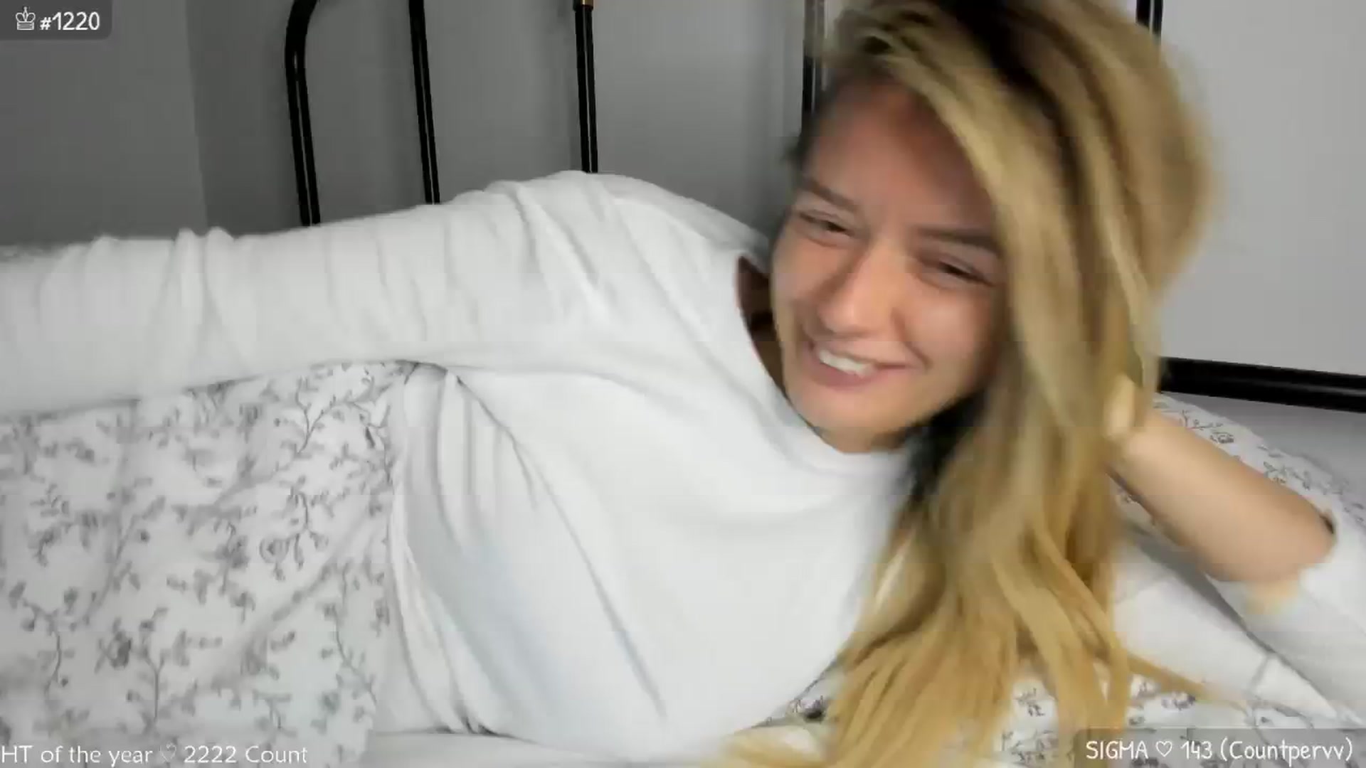 Gallery image thumbnail from MirBee's myfreecams stream on, 01/28/2025, 24:37 image 12 of 20