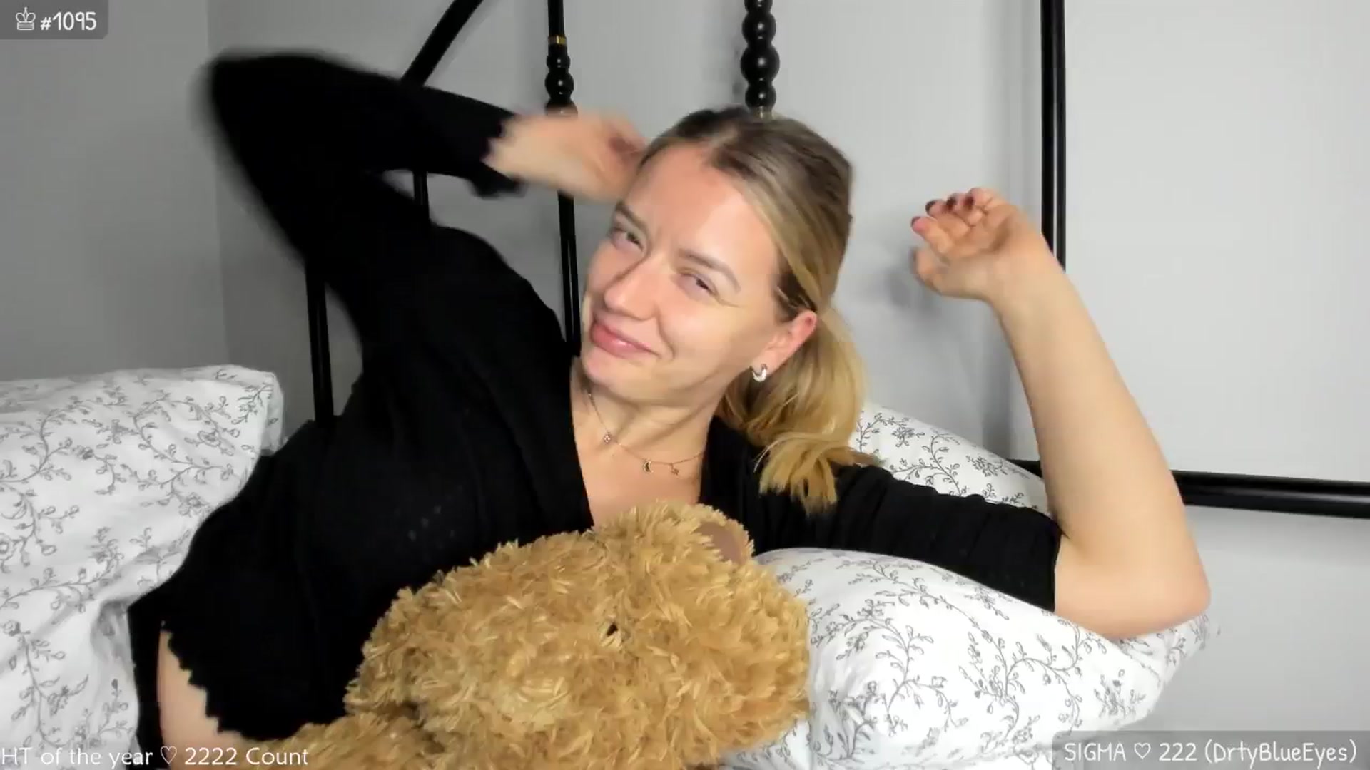 Gallery image thumbnail from MirBee's myfreecams stream on, 01/29/2025, 01:23 image 7 of 20