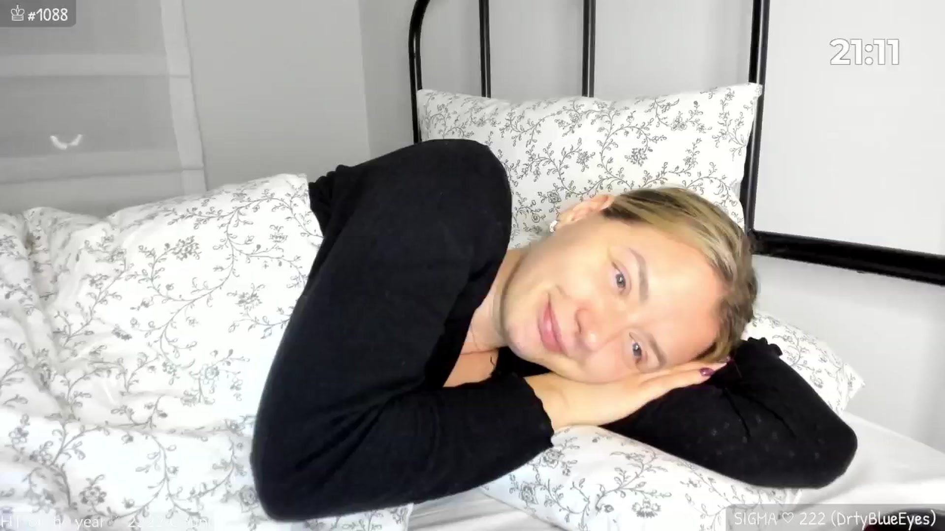 Gallery image thumbnail from MirBee's myfreecams stream on, 01/29/2025, 01:23 image 18 of 20