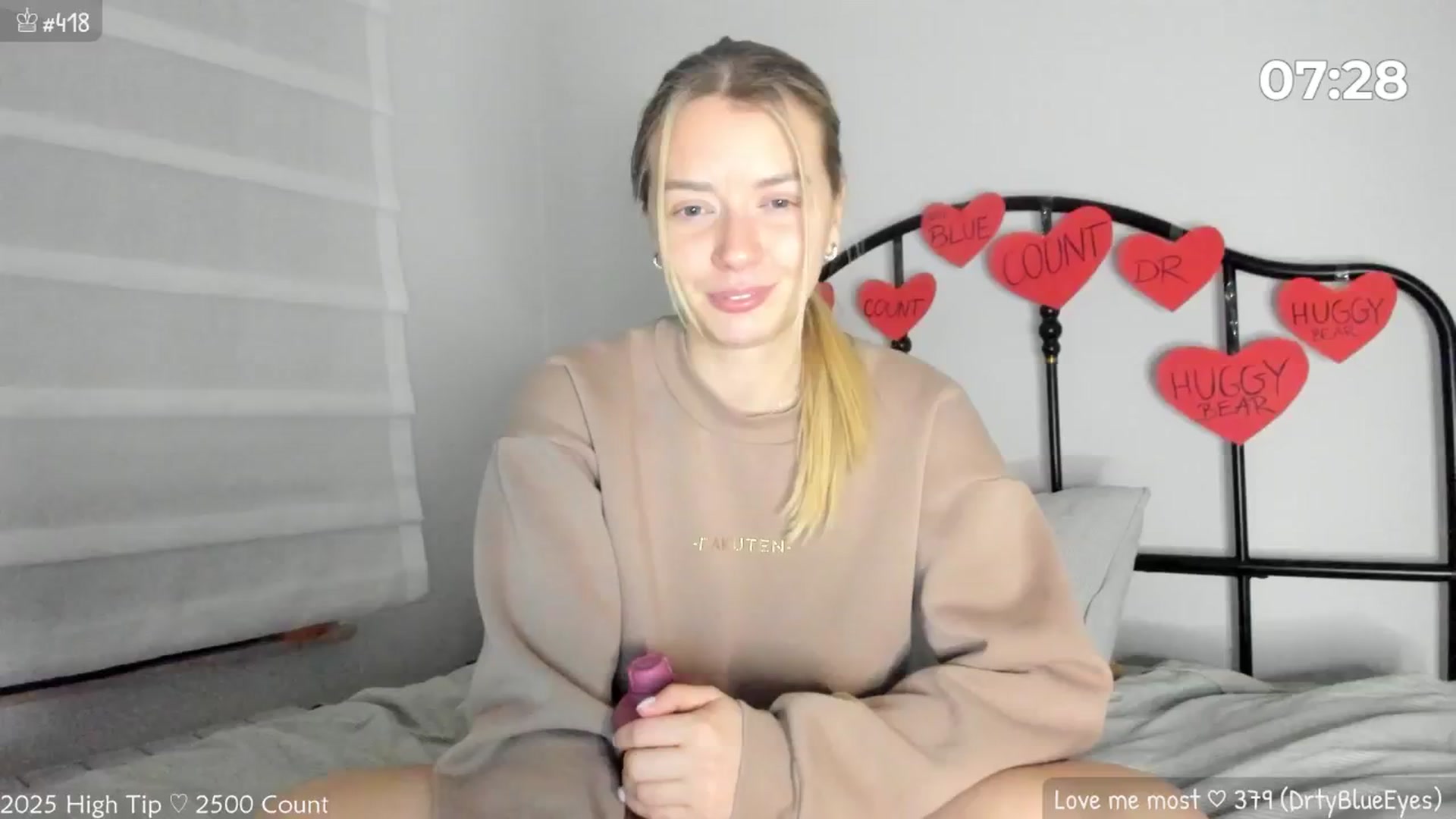 Gallery image thumbnail from MirBee's myfreecams stream on, 02/14/2025, 01:53 image 19 of 20