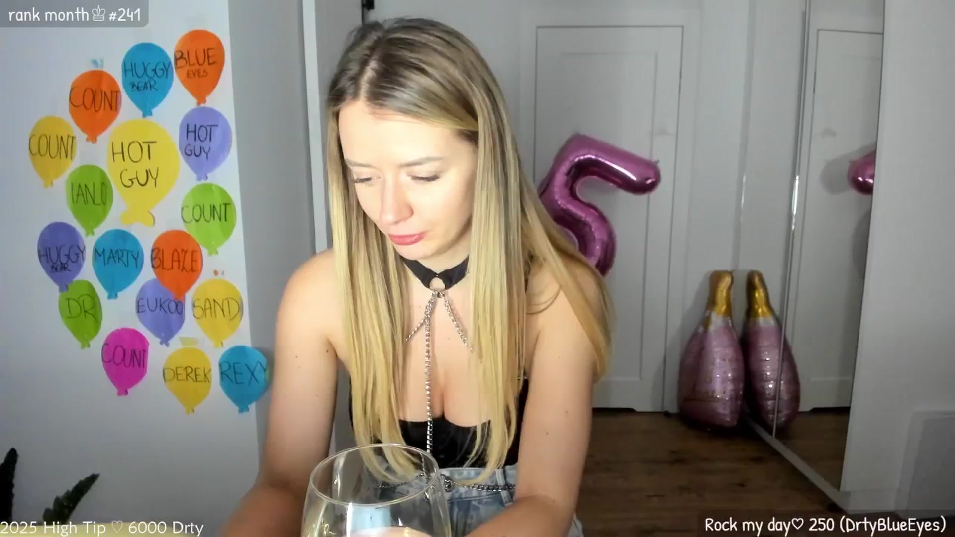 Gallery image thumbnail from MirBee's myfreecams stream on, 03/16/2025, 02:14 image 4 of 20