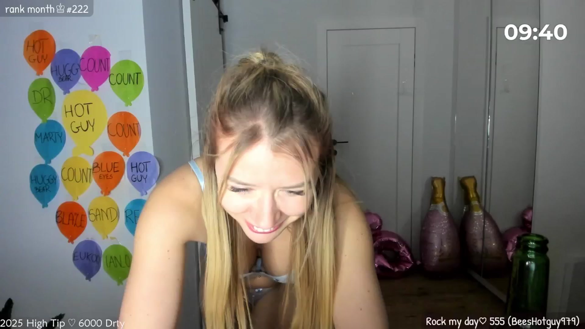 Gallery image thumbnail from MirBee's myfreecams stream on, 03/18/2025, 03:05 image 19 of 20