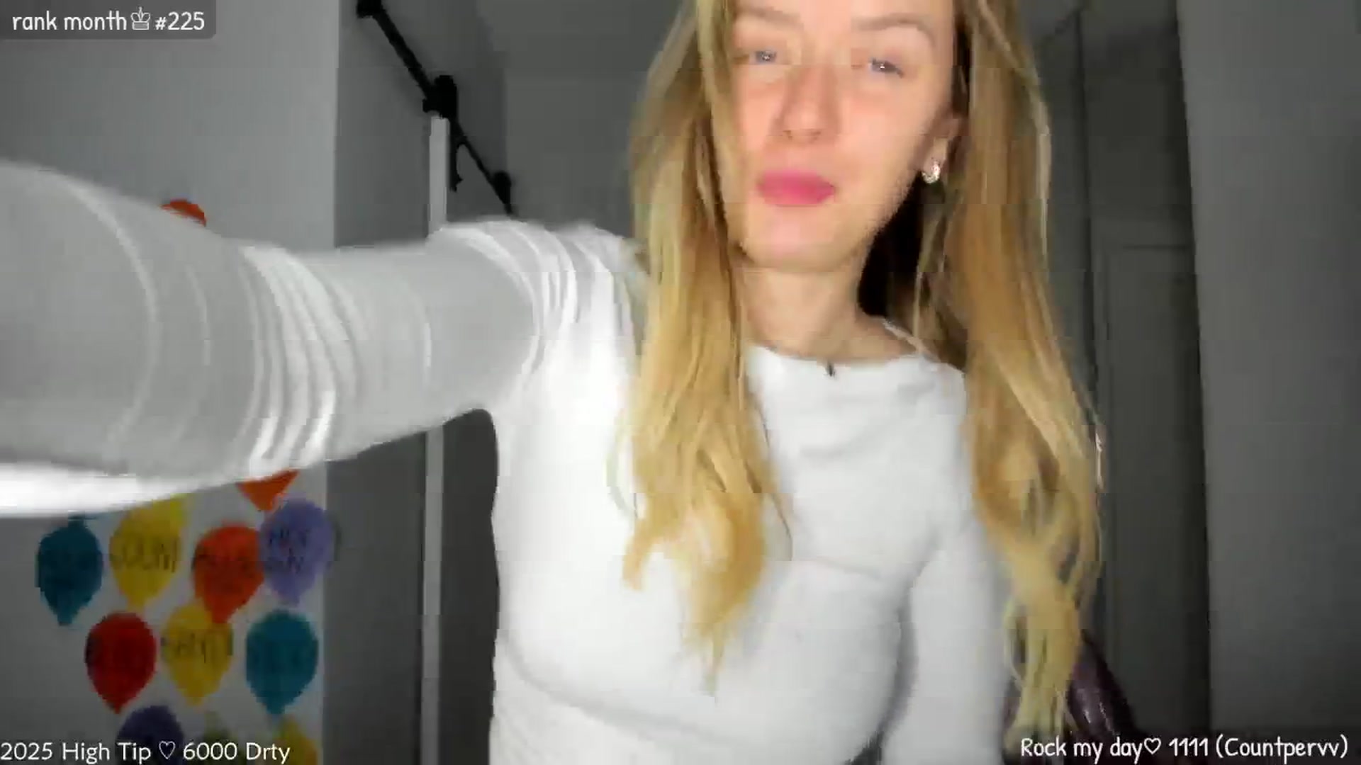 Gallery image thumbnail from MirBee's myfreecams stream on, 03/20/2025, 03:07 image 17 of 20