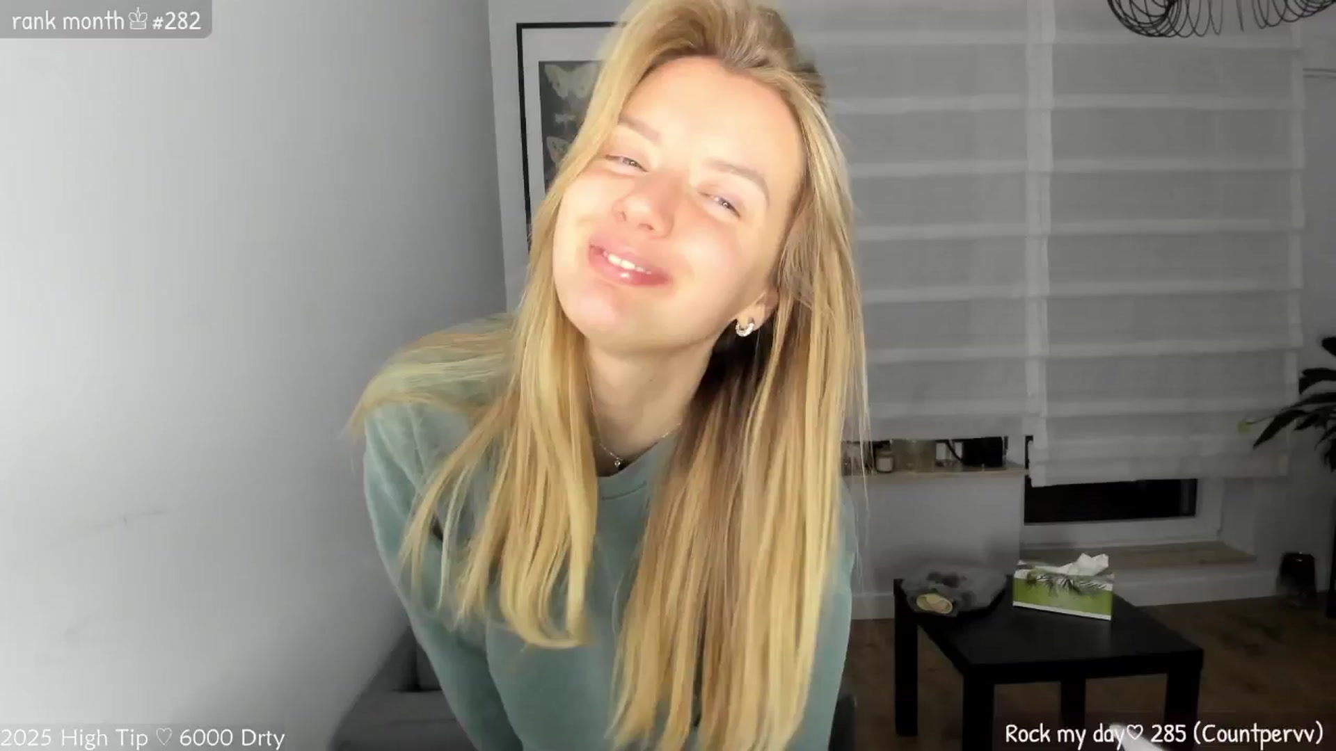 Gallery image thumbnail from MirBee's myfreecams stream on, 03/29/2025, 24:34 image 18 of 20