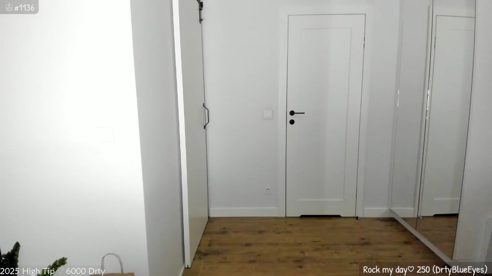 Gallery image thumbnail from MirBee's myfreecams stream on, 04/03/2025, 22:41 image 18 of 20
