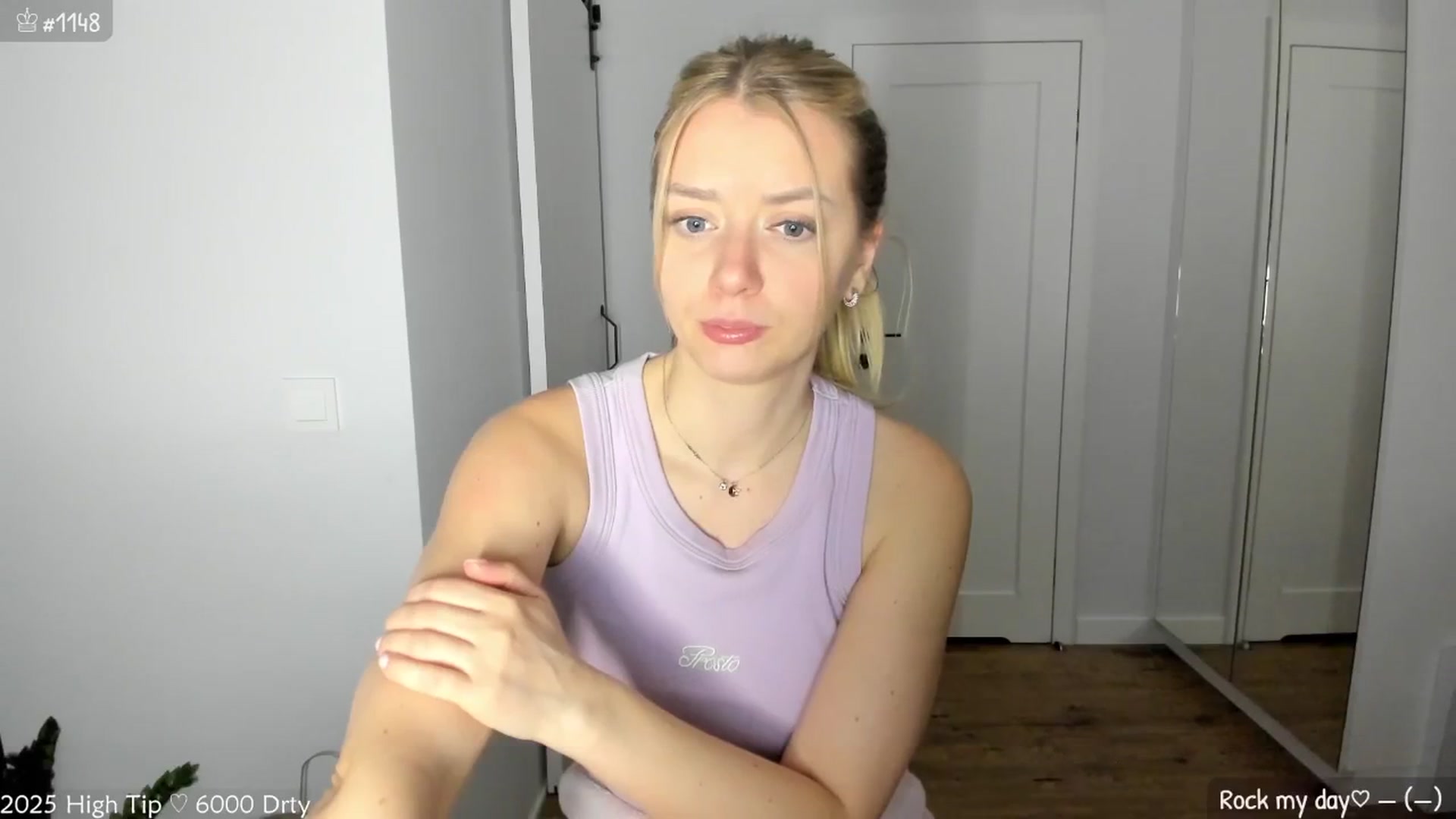 Gallery image thumbnail from MirBee's myfreecams stream on, 04/03/2025, 22:41 image 11 of 20