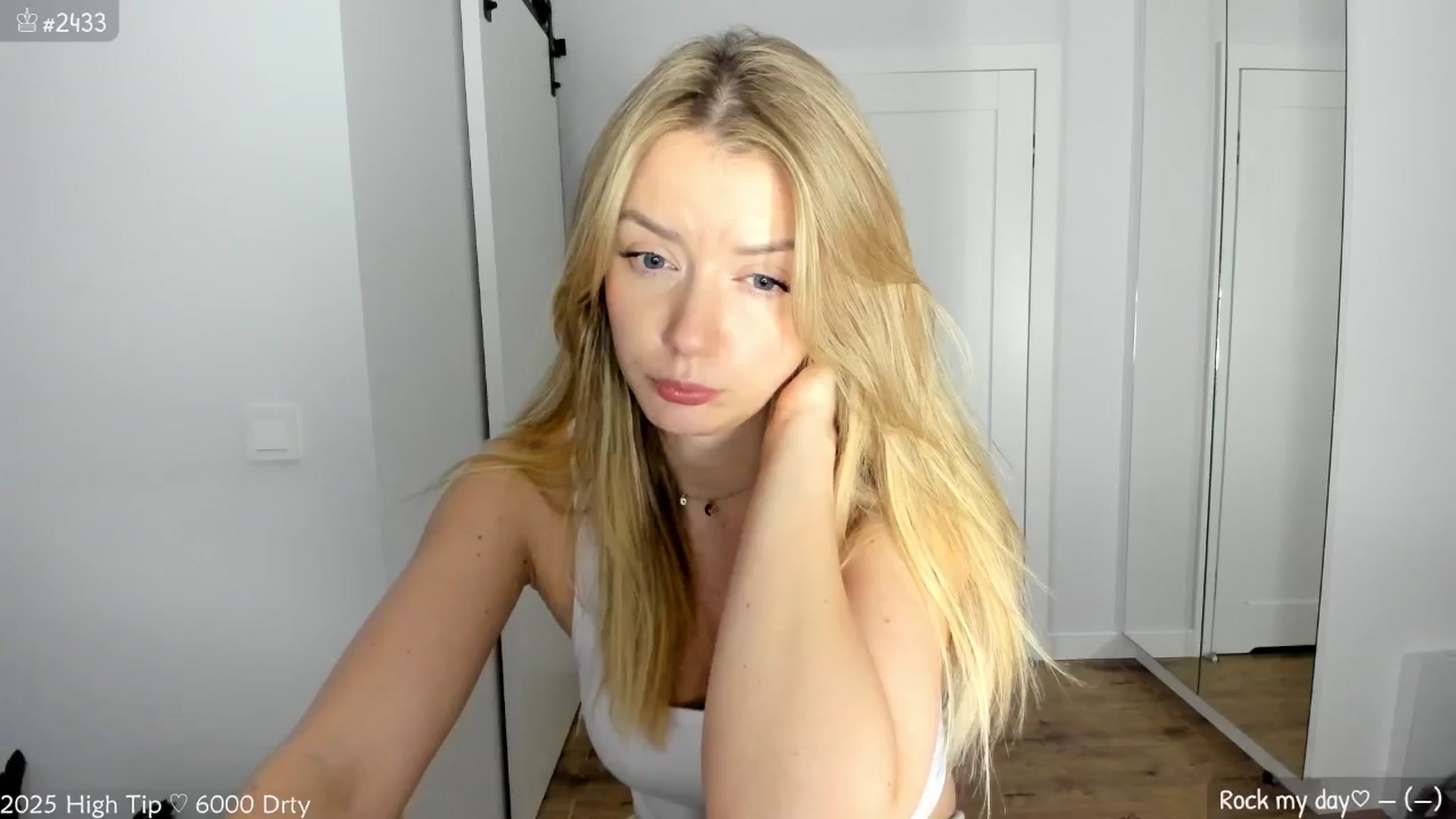 Gallery image thumbnail from MirBee's myfreecams stream on, 04/16/2025, 01:16 image 1 of 20